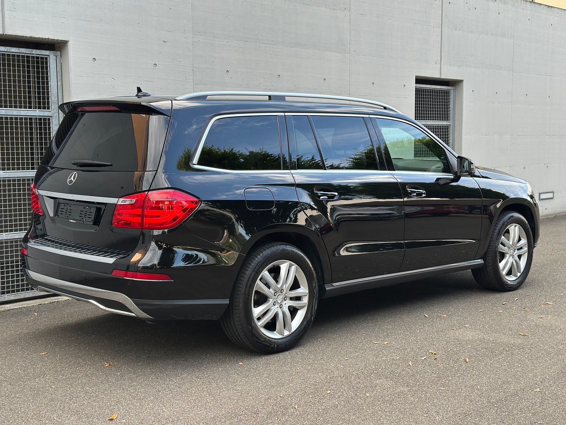 MERCEDES-BENZ GL 350 AHK 3500Kg FRISCH MFK-image-5