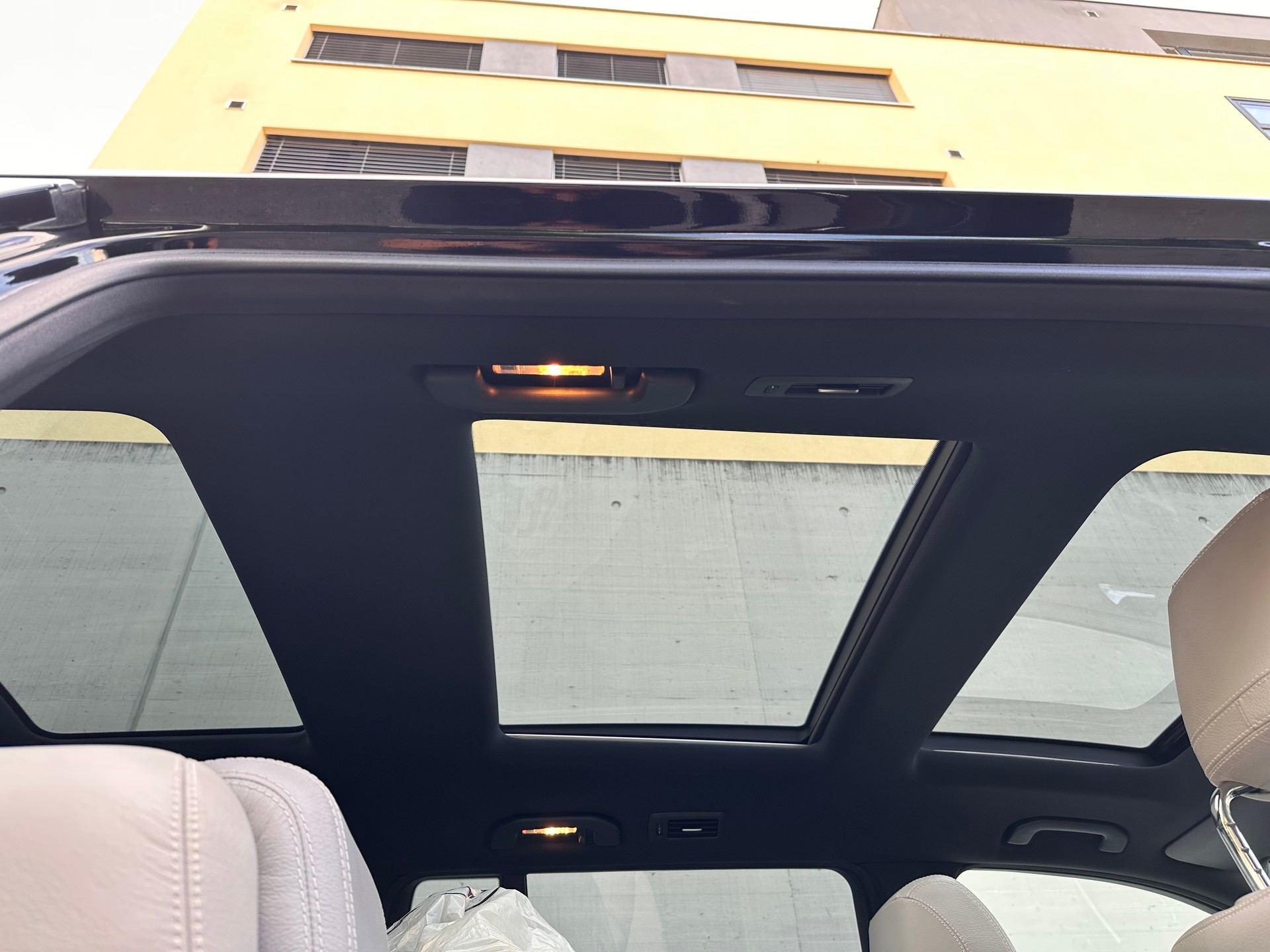 MERCEDES-BENZ GL 350 AHK 3500Kg FRISCH MFK-image-9