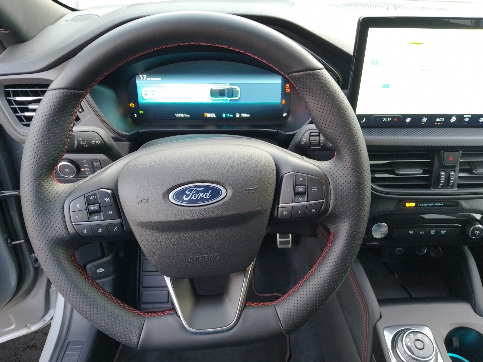 FORD Kuga 2.5 Plug-in Hybrid ST-Line X-image-6