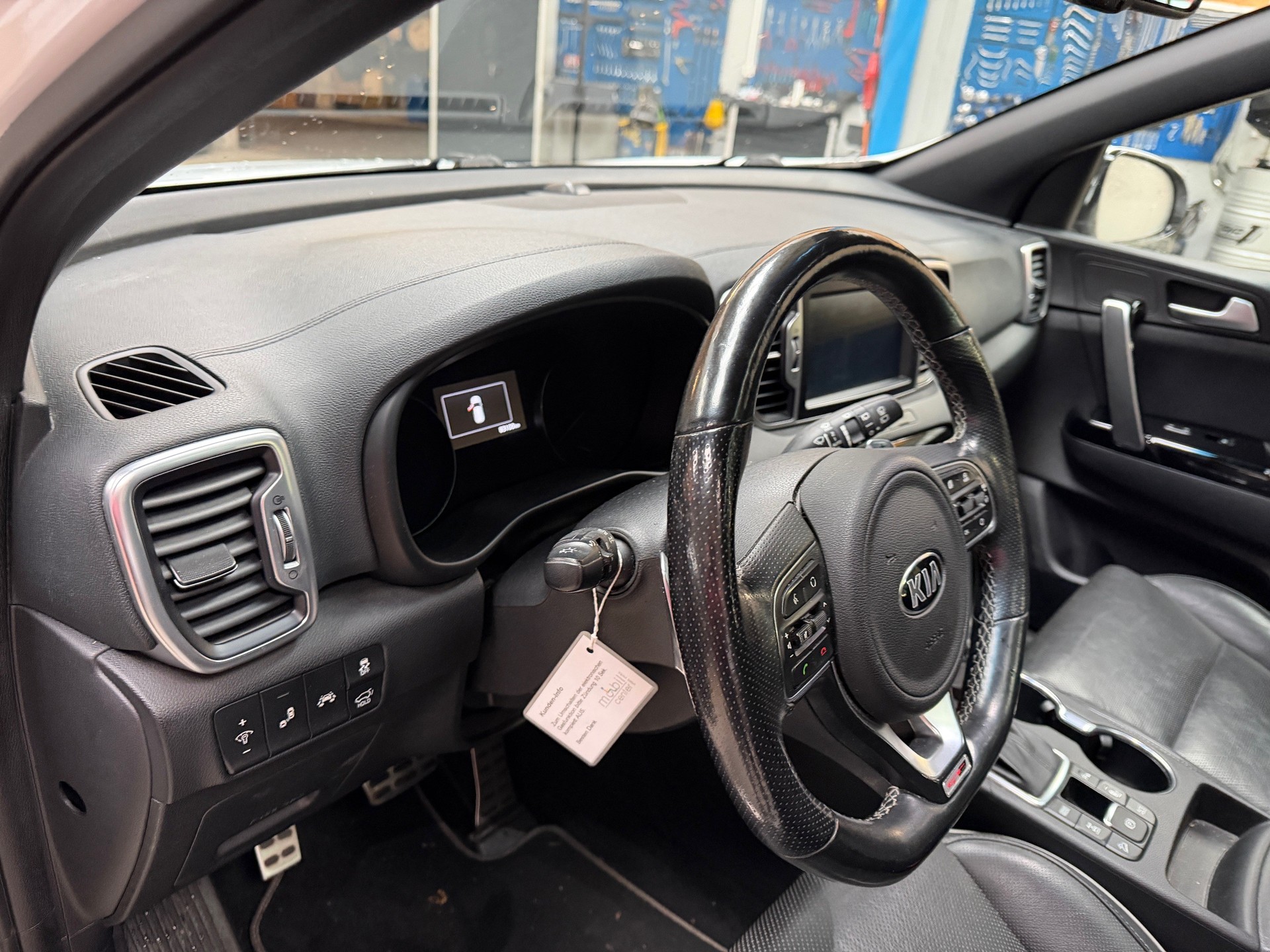 KIA Sportage 2.0CRDi Style GT Line 4WD Automat-showroom-element-2