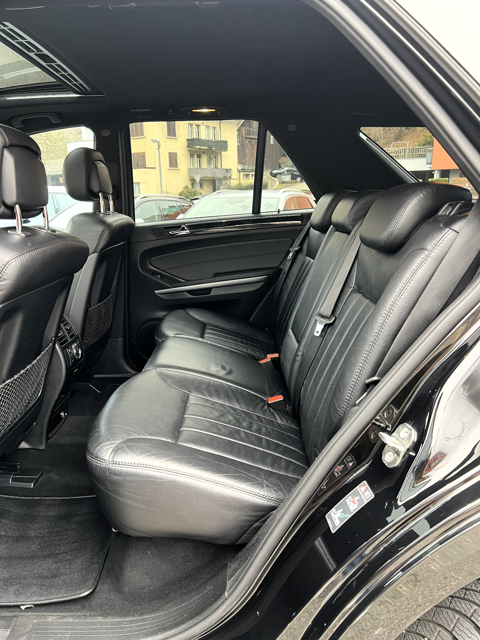 MERCEDES-BENZ ML 320 CDI 4Matic Edition7G-Tronic-image-11