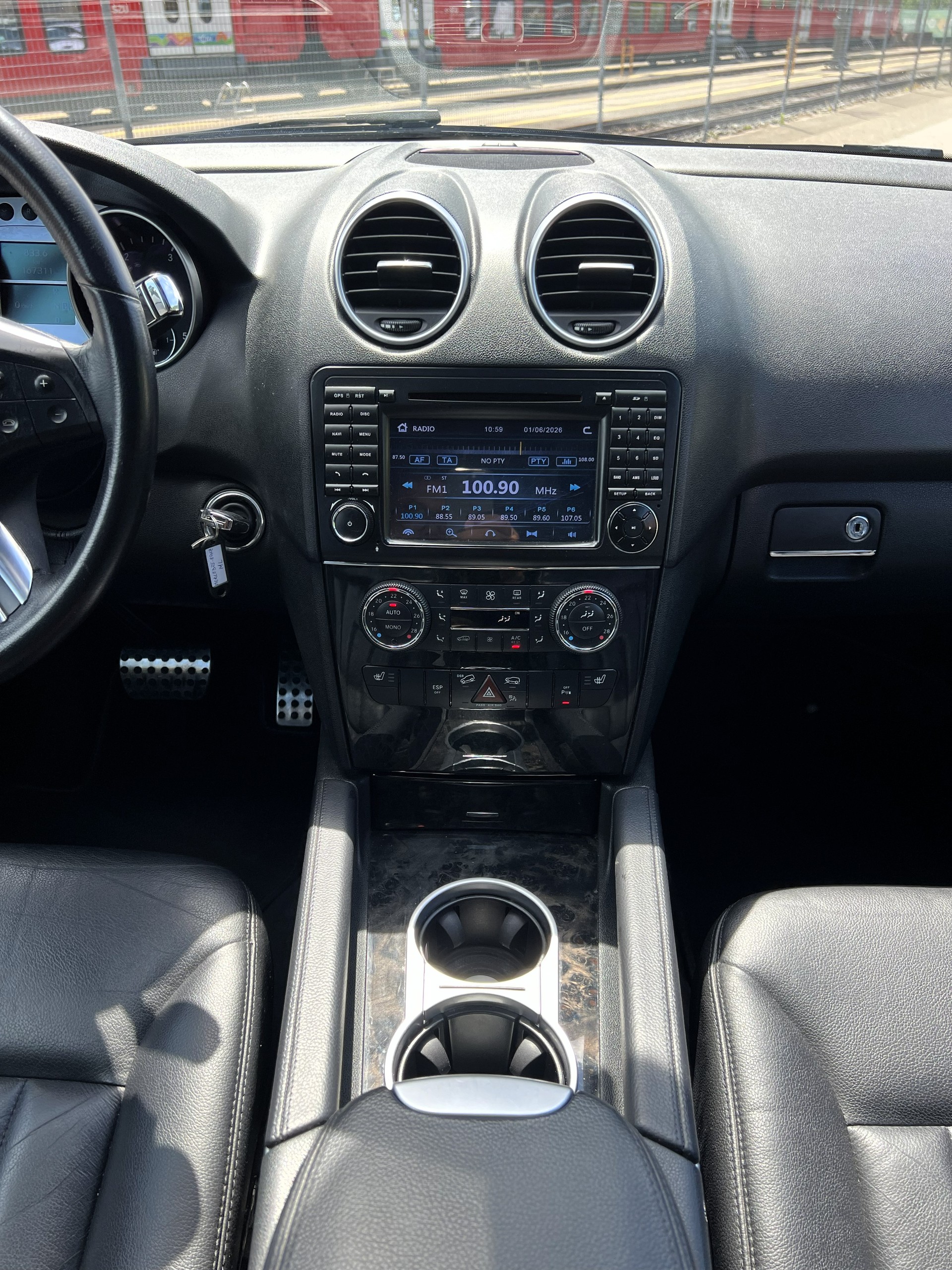 MERCEDES-BENZ ML 320 CDI 4Matic Edition7G-Tronic-image-22