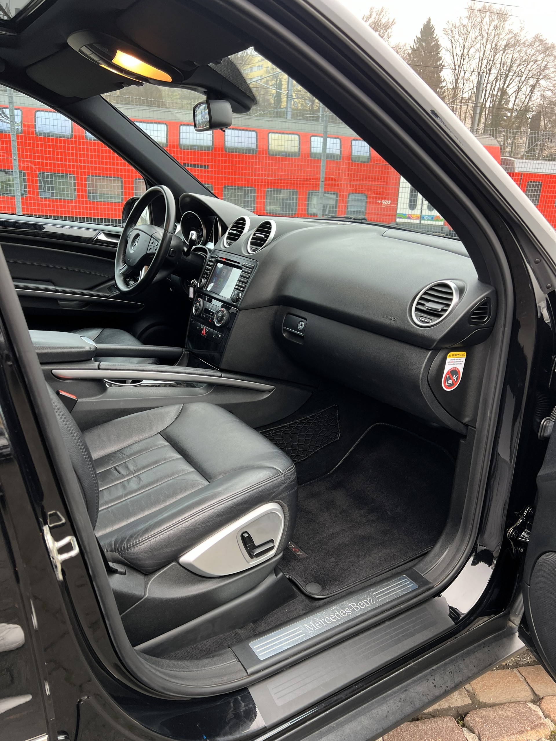 MERCEDES-BENZ ML 320 CDI 4Matic Edition7G-Tronic-image-12