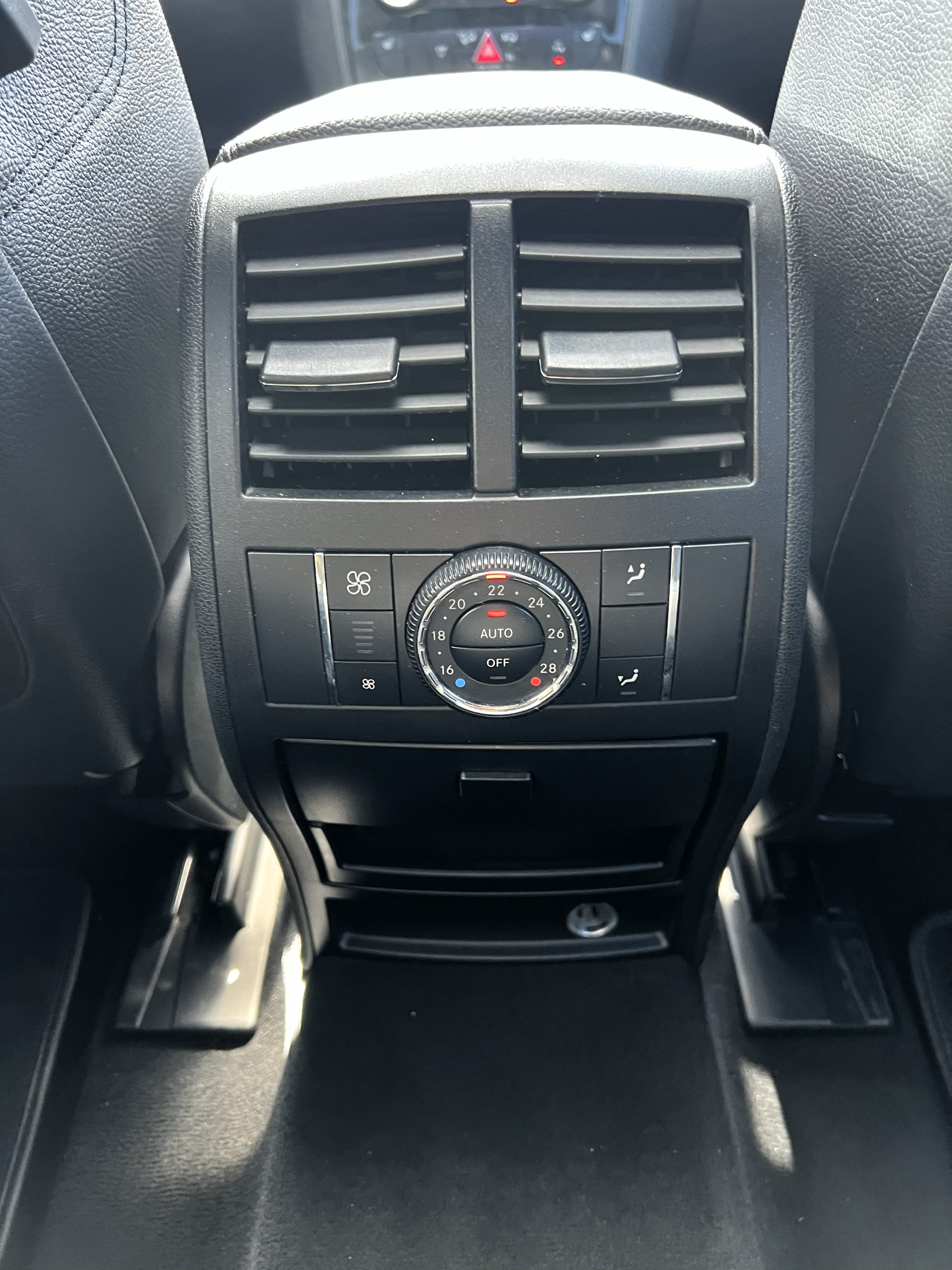 MERCEDES-BENZ ML 320 CDI 4Matic Edition7G-Tronic-image-21