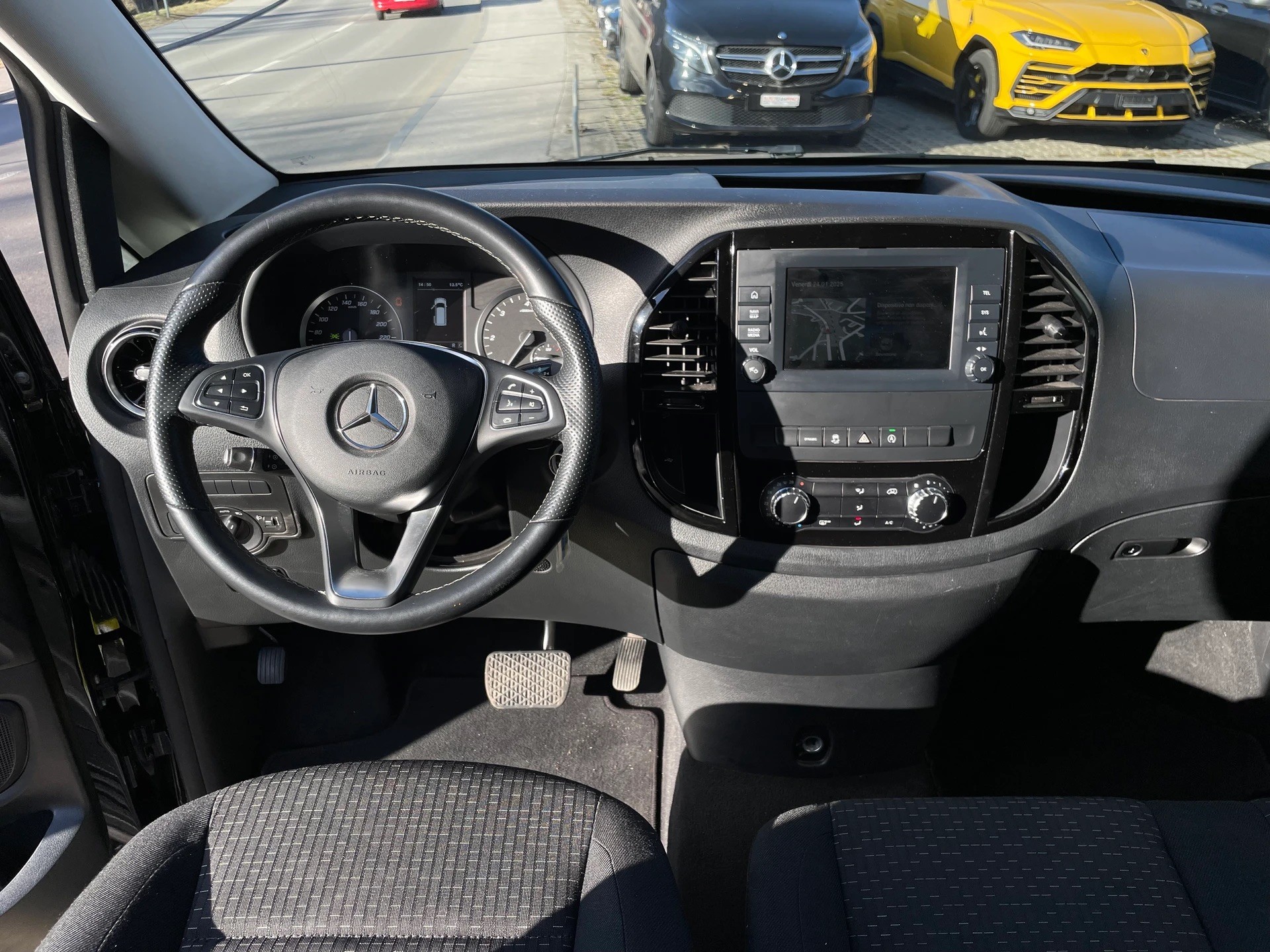 MERCEDES-BENZ Vito 116 CDI Lang Select Tourer 4Matic 9G-Tronic-image-10