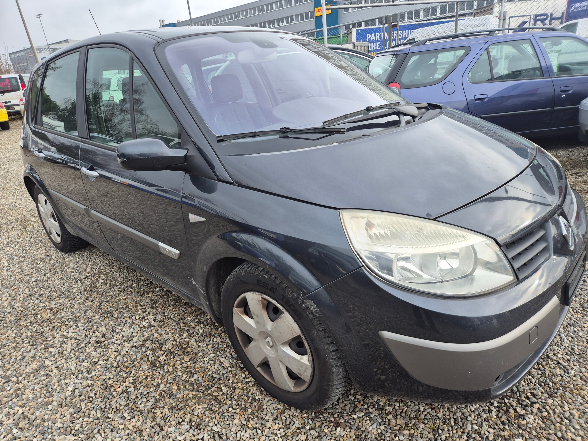 RENAULT MEGANE-image-1