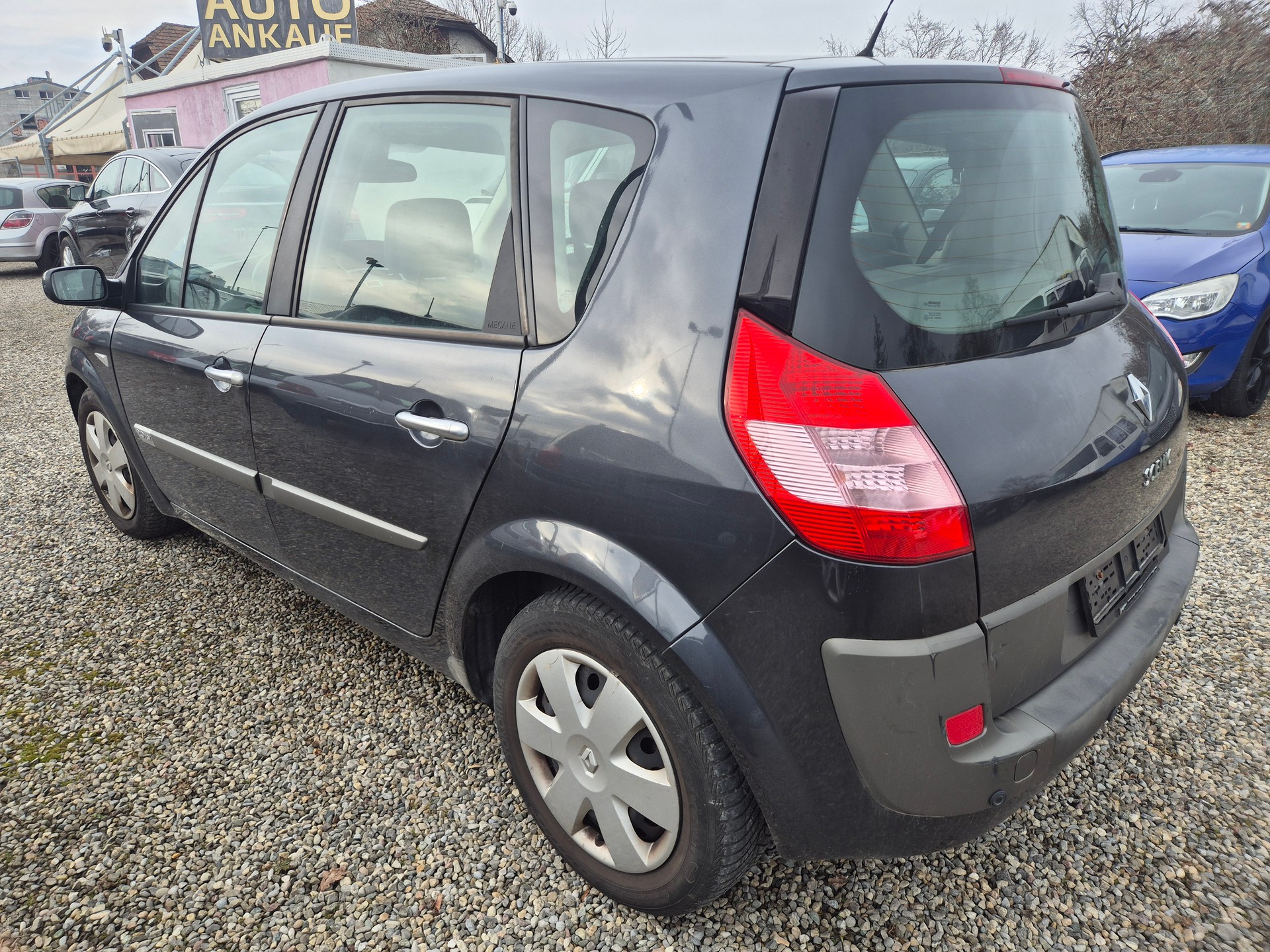 RENAULT MEGANE-image-3