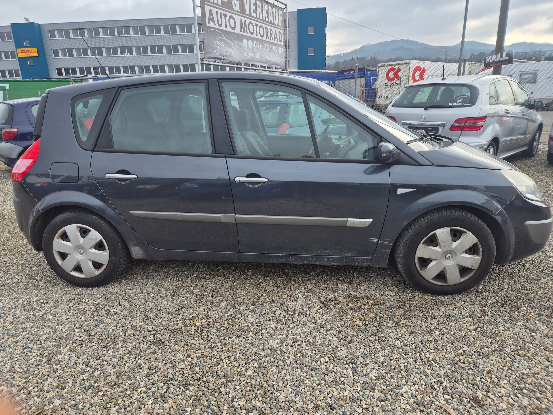 RENAULT MEGANE-image-6