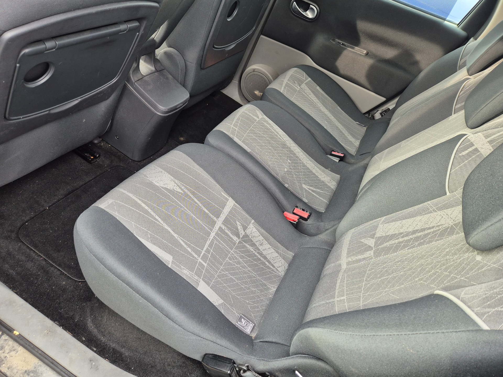 RENAULT MEGANE-image-10