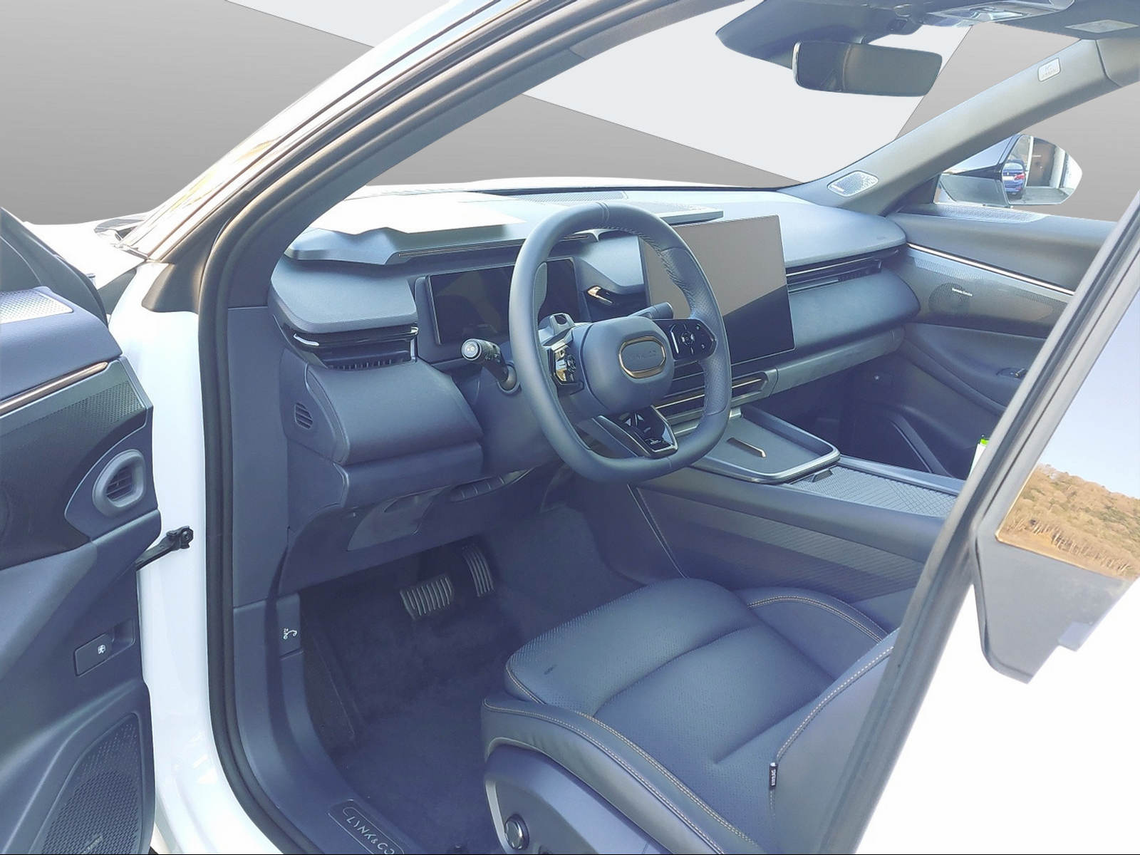 LYNK & CO 08-image-10