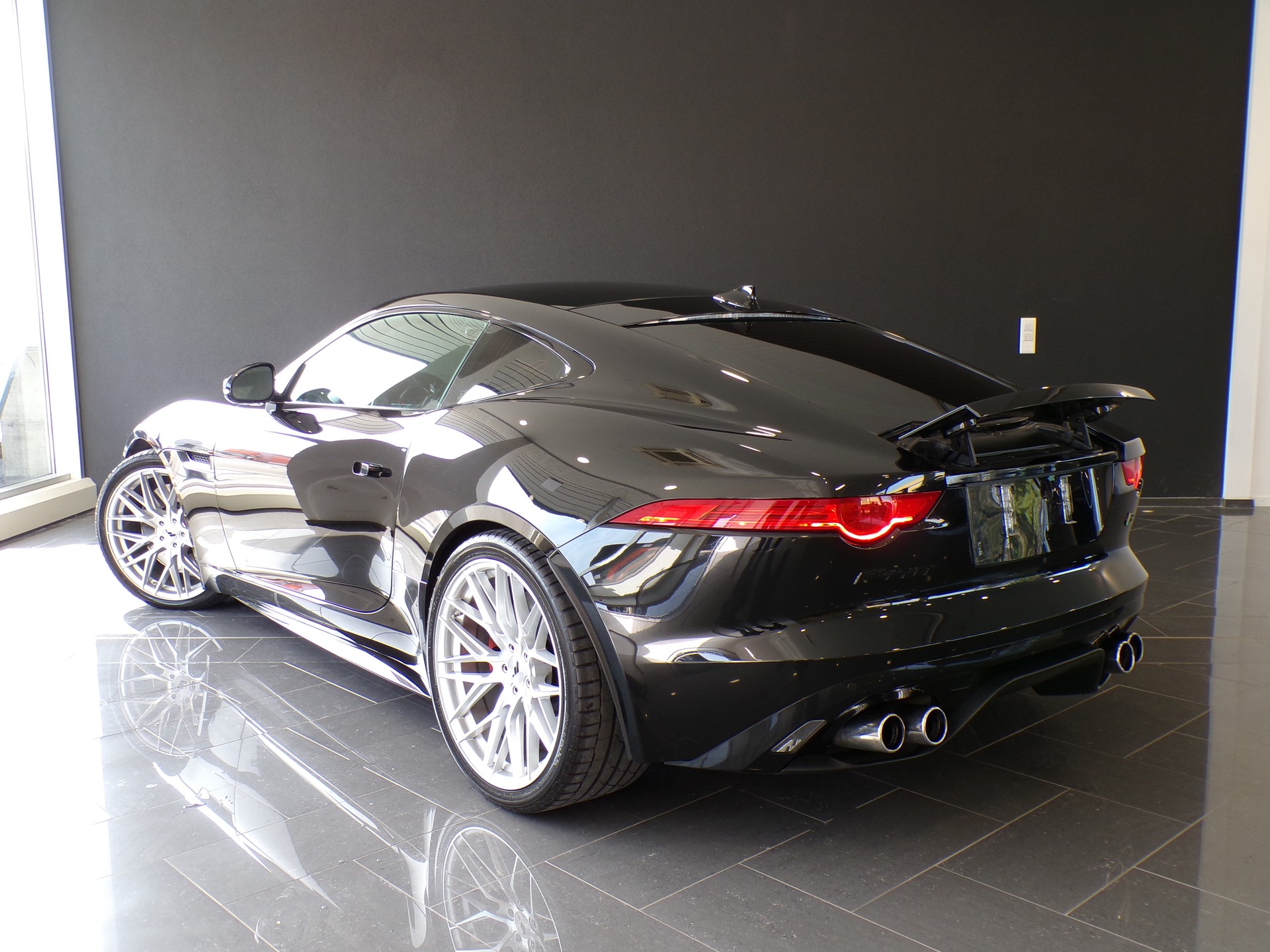 JAGUAR F-Type Coupé R 5.0 V8 S/C-image-7