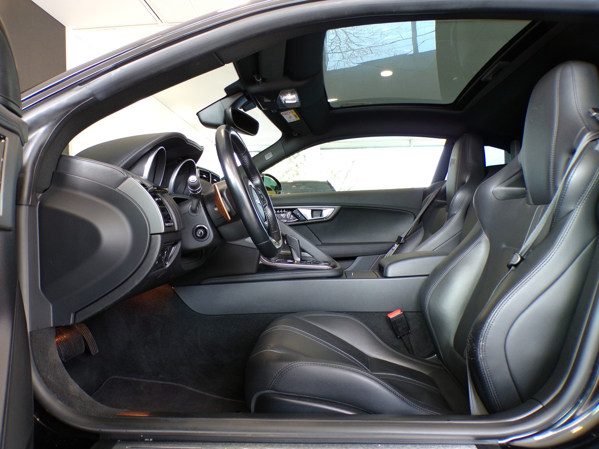 JAGUAR F-Type Coupé R 5.0 V8 S/C-image-16