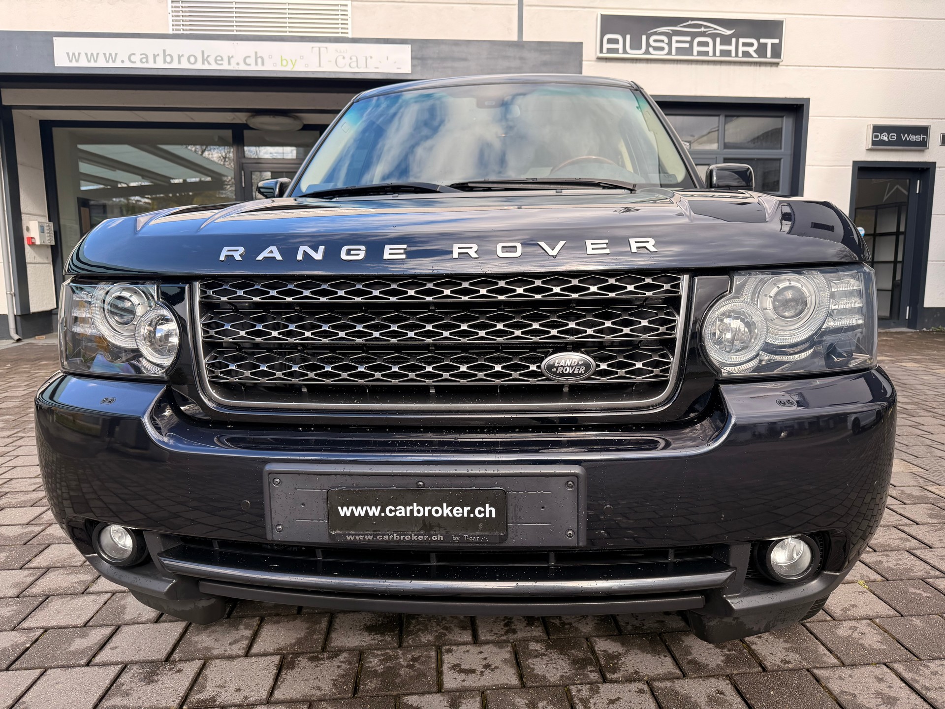 LAND ROVER Range Rover 4.4 TDV8 Vogue Automatic-image-4