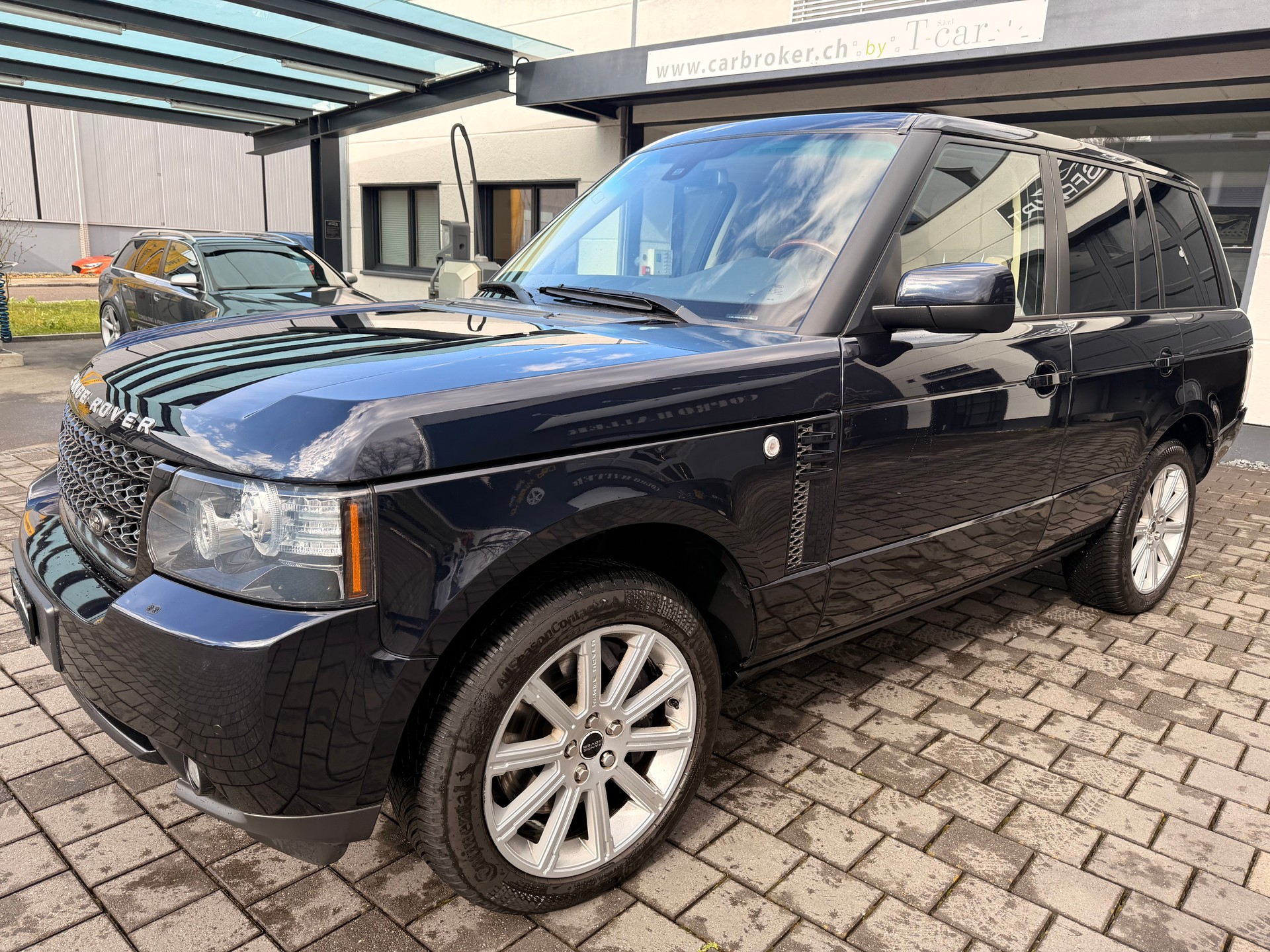 LAND ROVER Range Rover 4.4 TDV8 Vogue Automatic-image-1