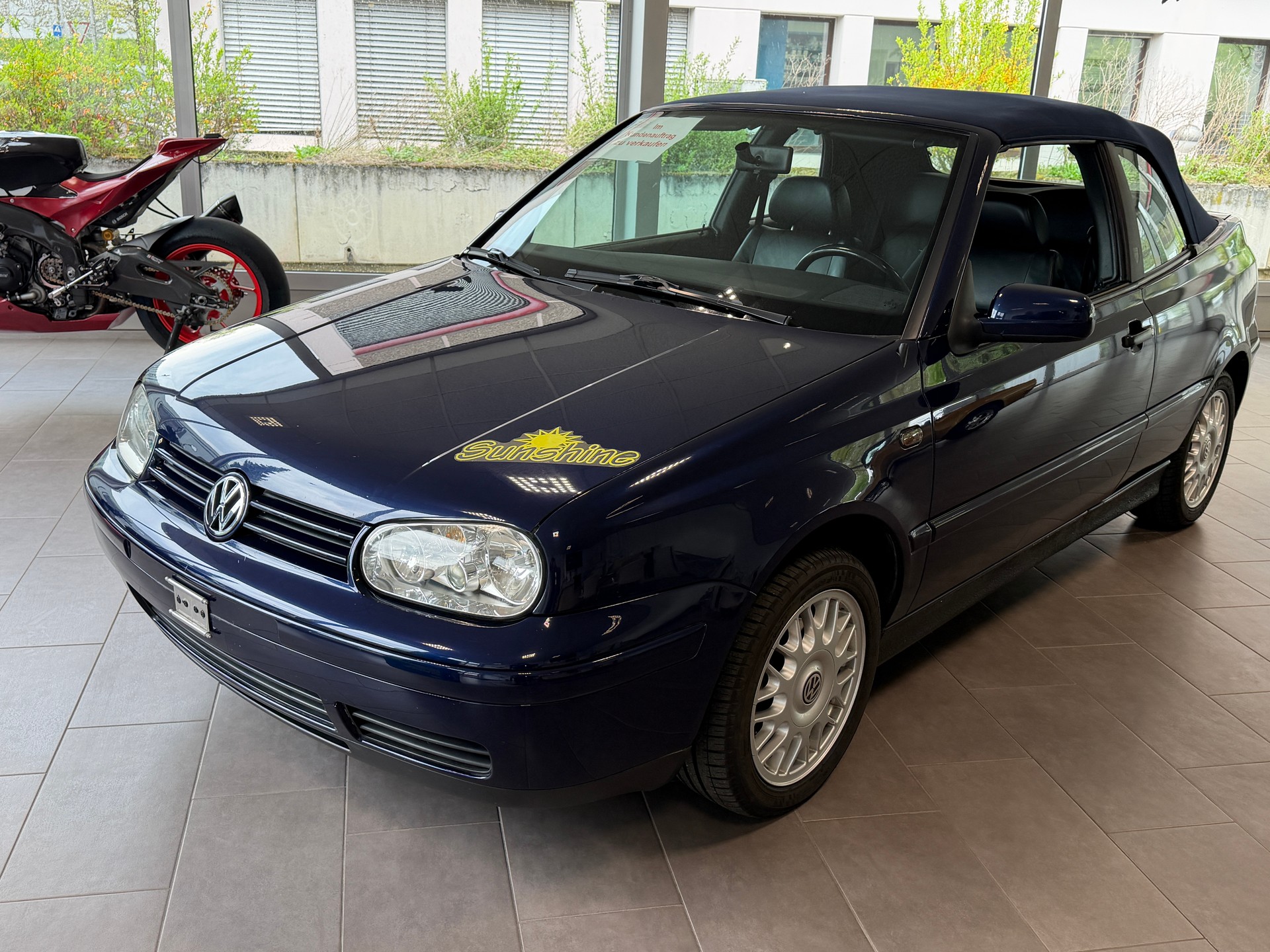 VW Golf Cabriolet 2000 Highline Sunshine-image-7