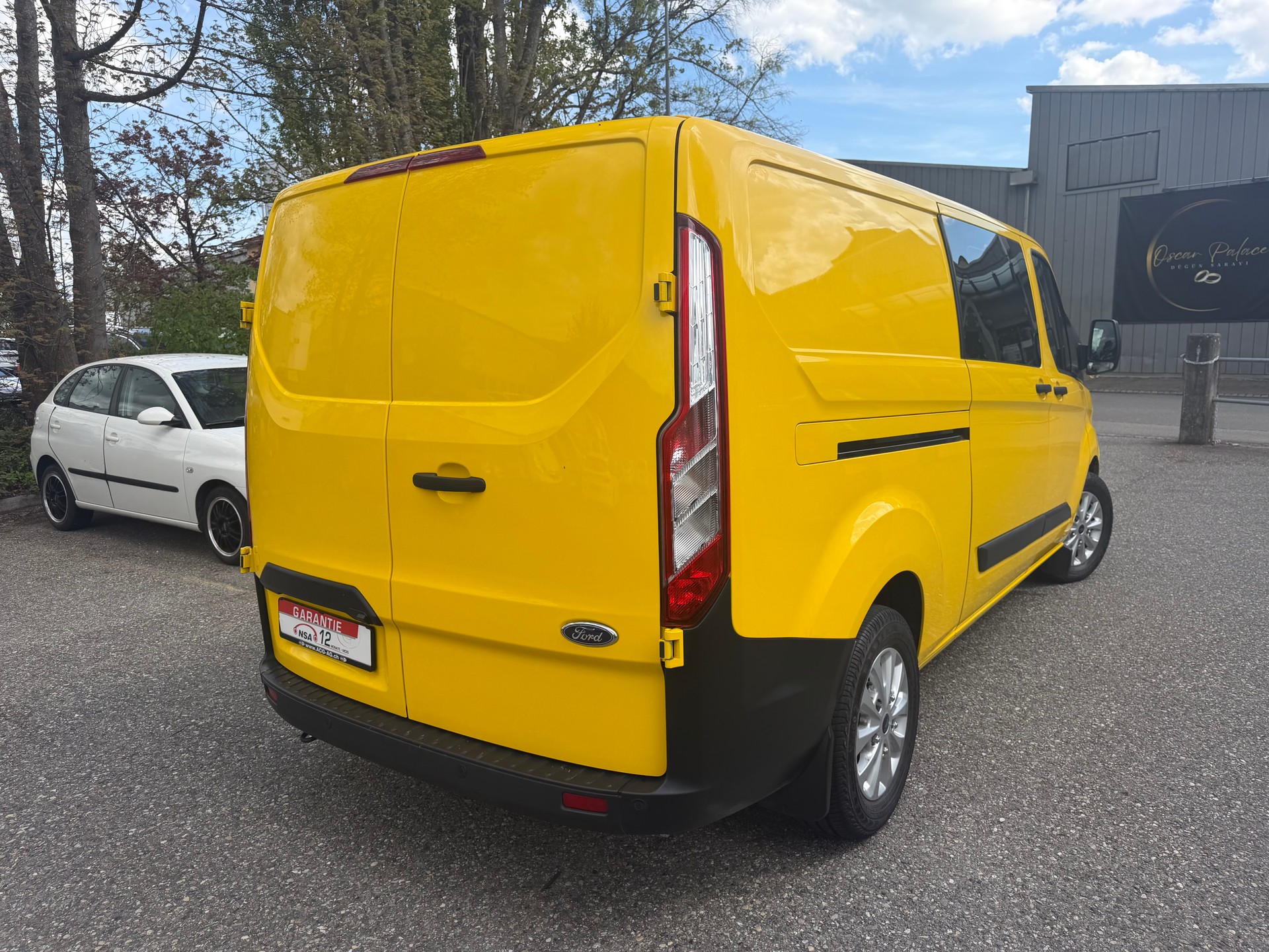 FORD Transit Custom Van 340 L2H1 Trend A * Gr. Navi * Klima * Tempomat * PDC V&H-RF-Kamera * Nutz. L. 1129Kg * Ab MFK-image-4