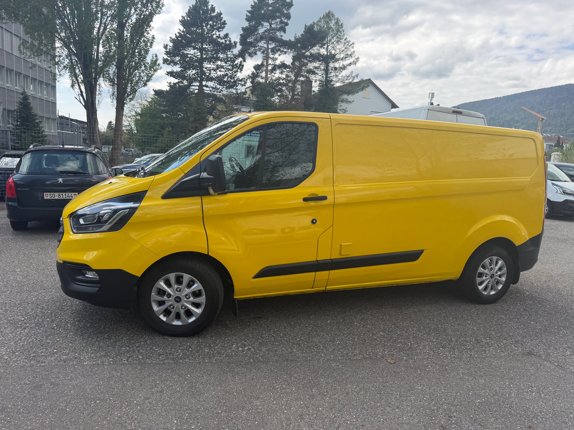 FORD Transit Custom Van 340 L2H1 Trend A * Gr. Navi * Klima * Tempomat * PDC V&H-RF-Kamera * Nutz. L. 1129Kg * Ab MFK-image-8