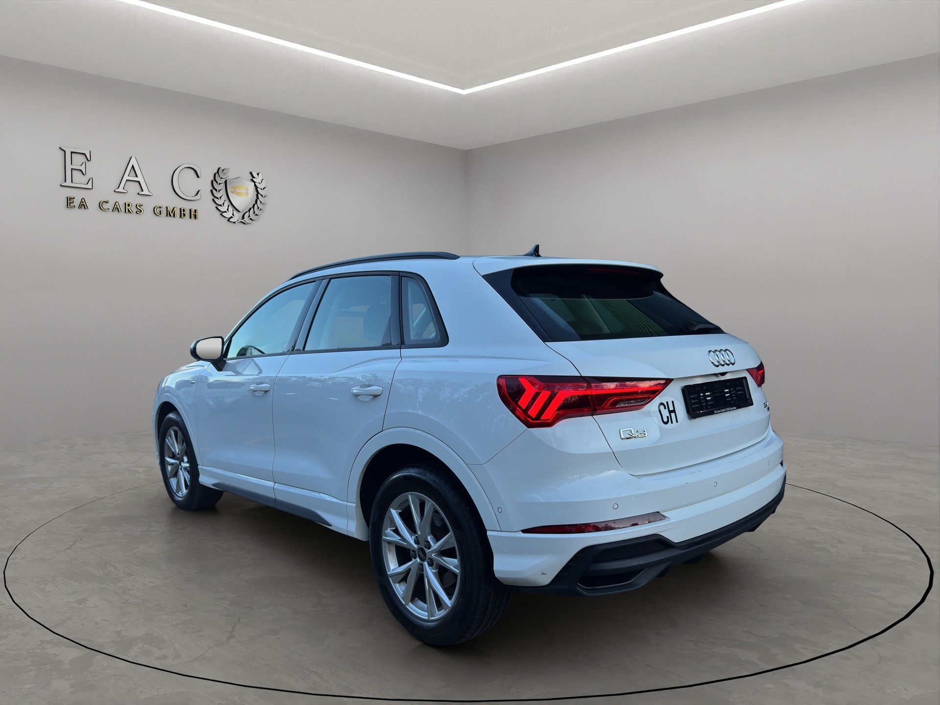 AUDI Q3 35 TDI S line quattro S-tronic-showroom-element-2
