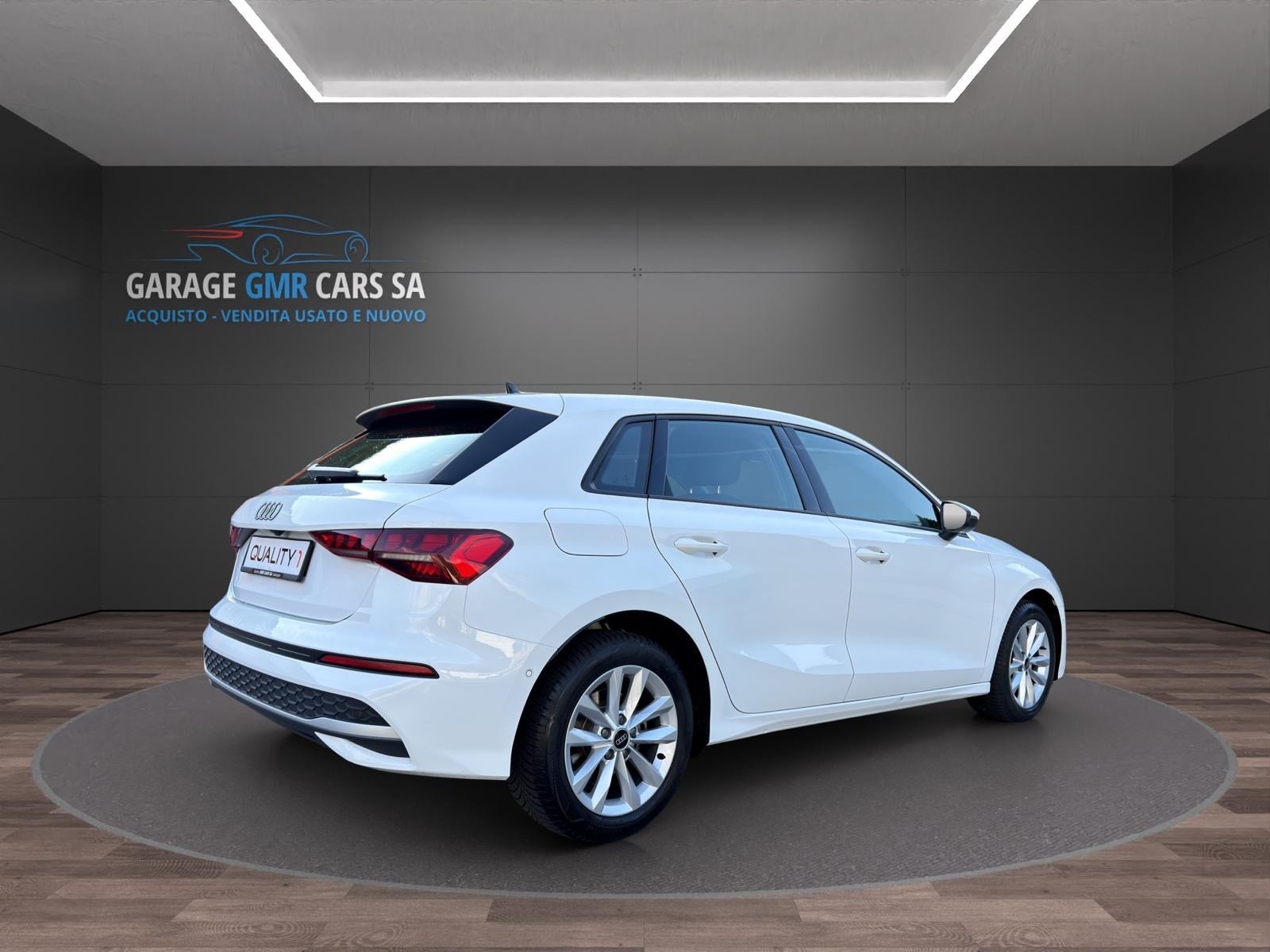 AUDI A3 Sportback 35 TFSI Attraction S-tronic-image-3
