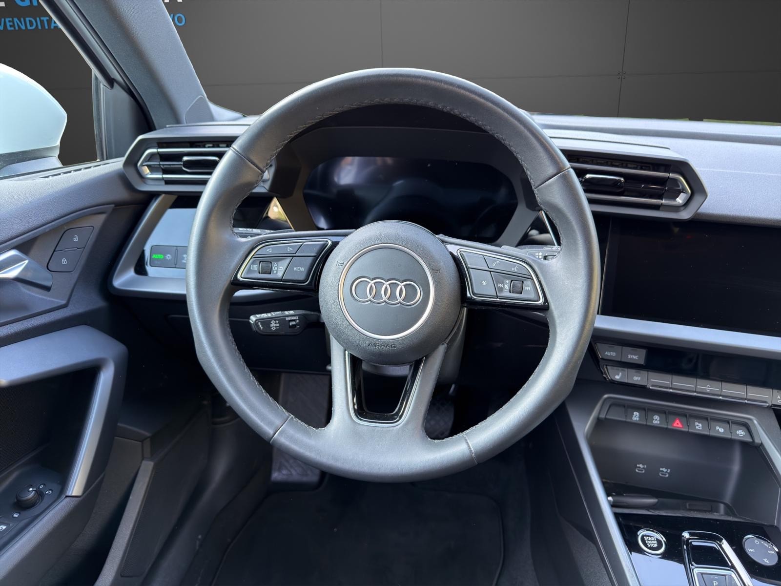 AUDI A3 Sportback 35 TFSI Attraction S-tronic-image-7