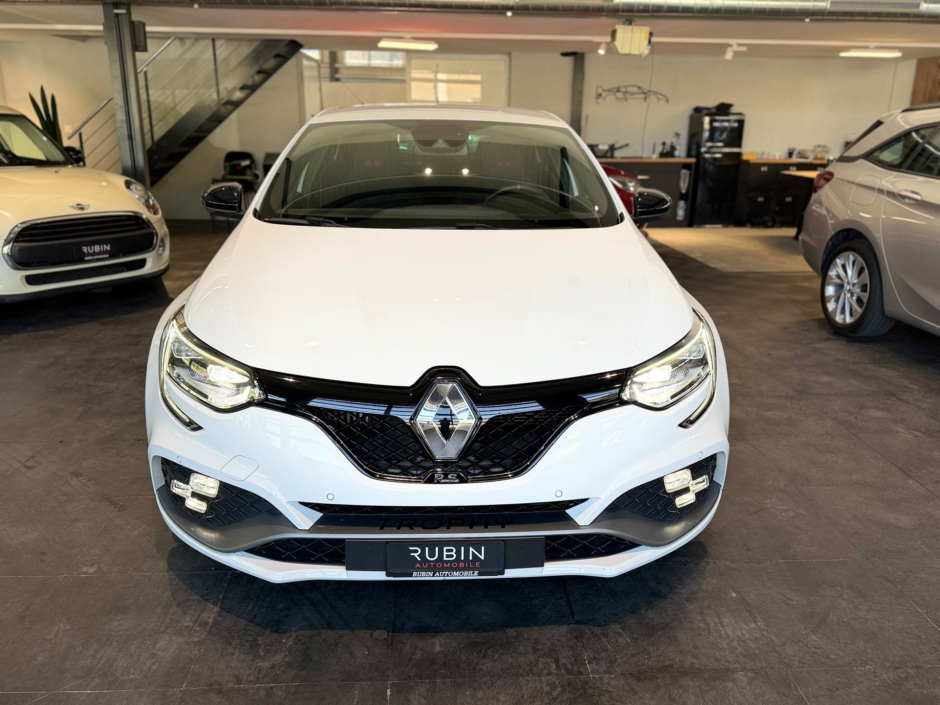 RENAULT Mégane Trophy 300 EDC-image-6