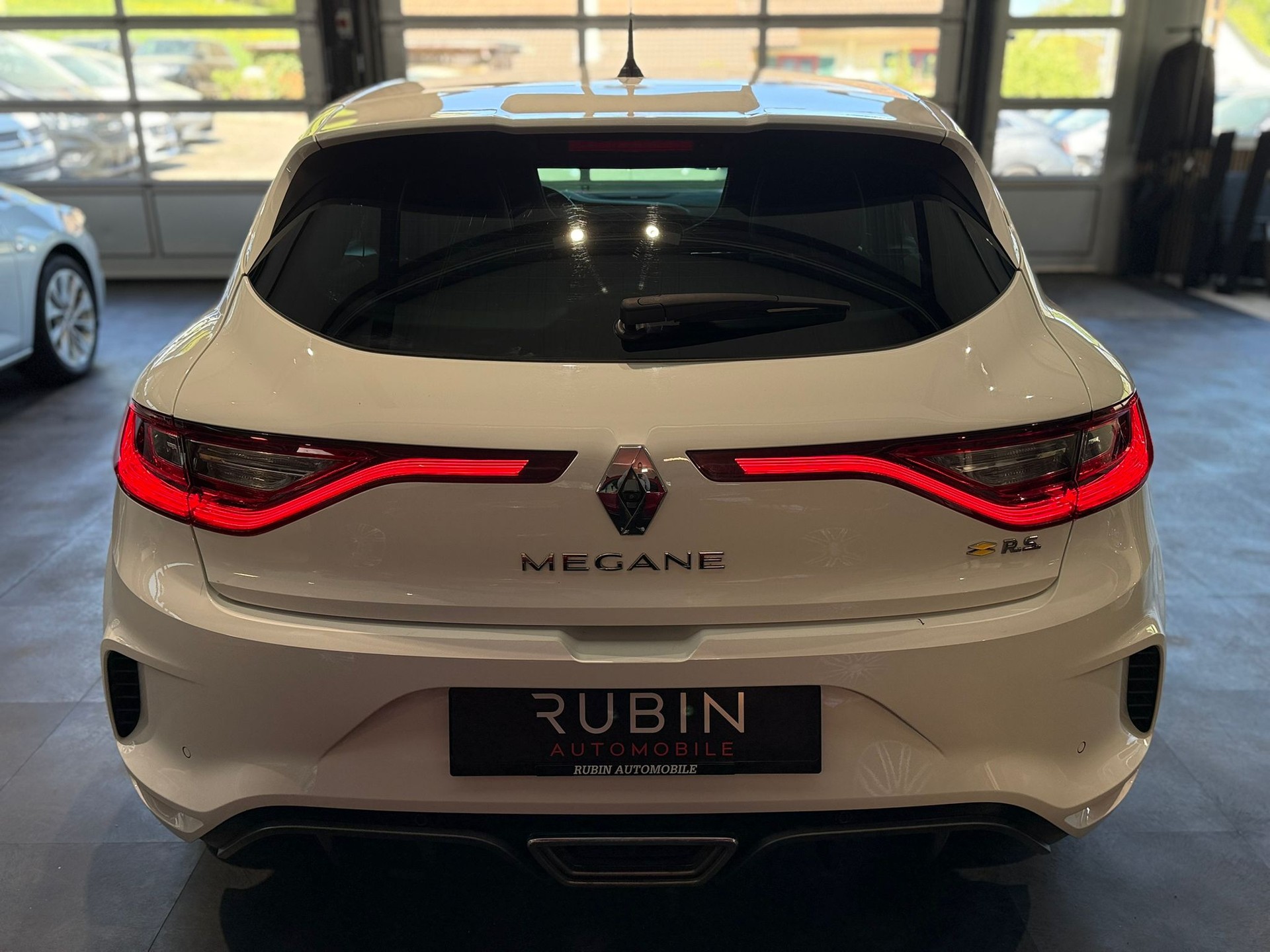 RENAULT Mégane Trophy 300 EDC-showroom-element-2