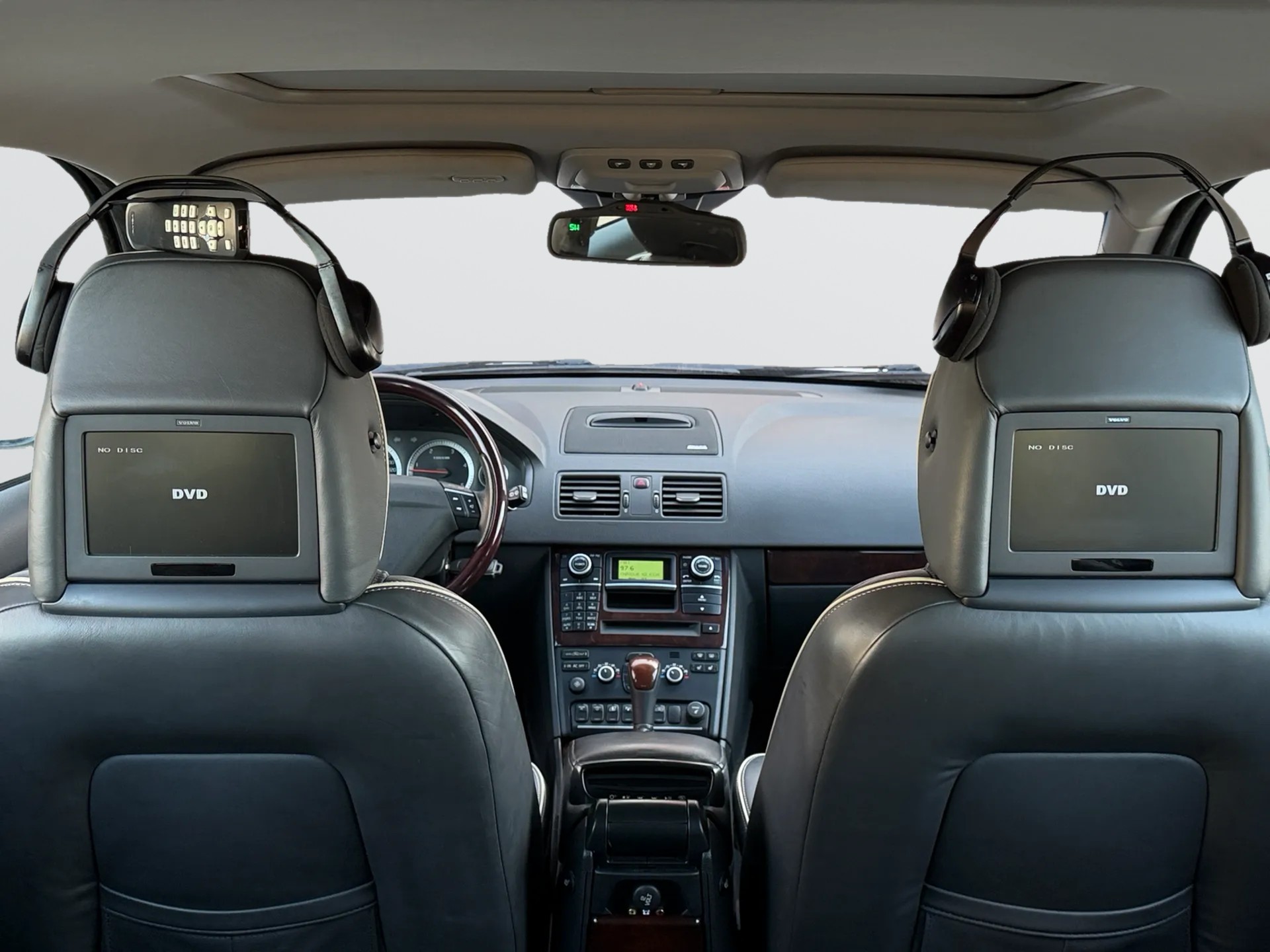 VOLVO XC90 D5 AWD Executive Geartronic 7 Places-image-22