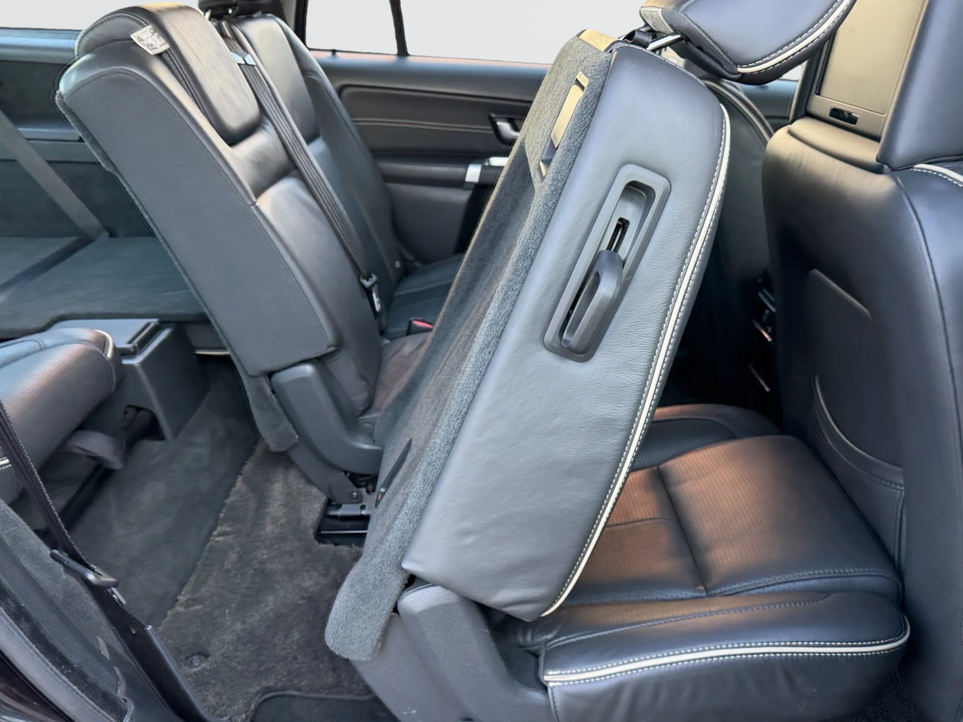 VOLVO XC90 D5 AWD Executive Geartronic 7 Places-image-20