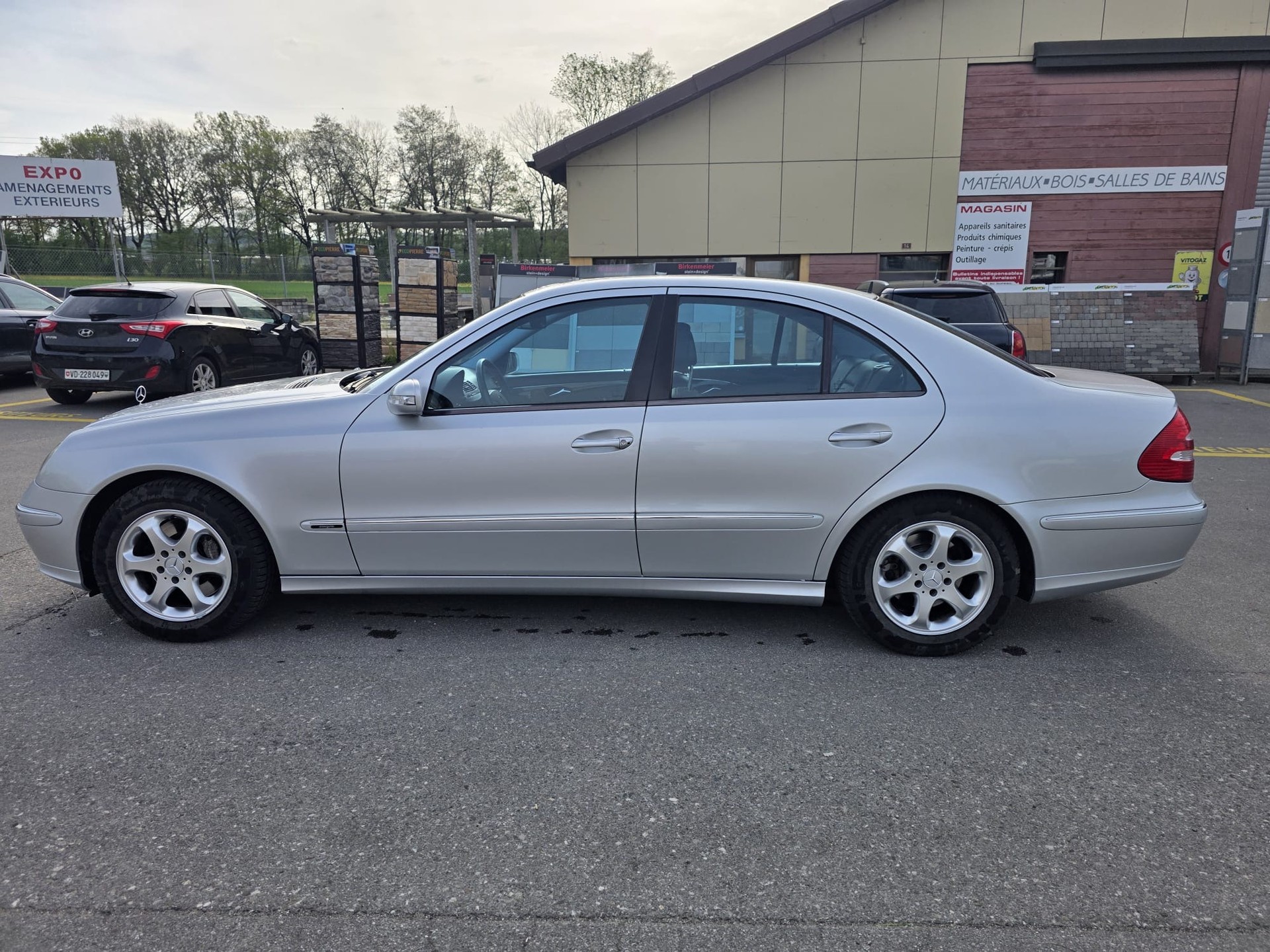 MERCEDES-BENZ E 350 Avantgarde 7G-Tronic-image-6