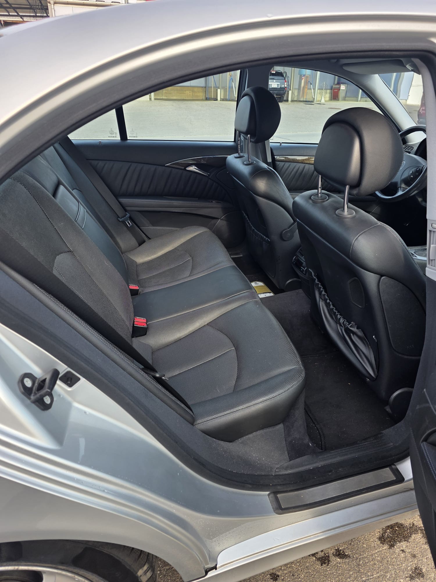 MERCEDES-BENZ E 350 Avantgarde 7G-Tronic-image-10