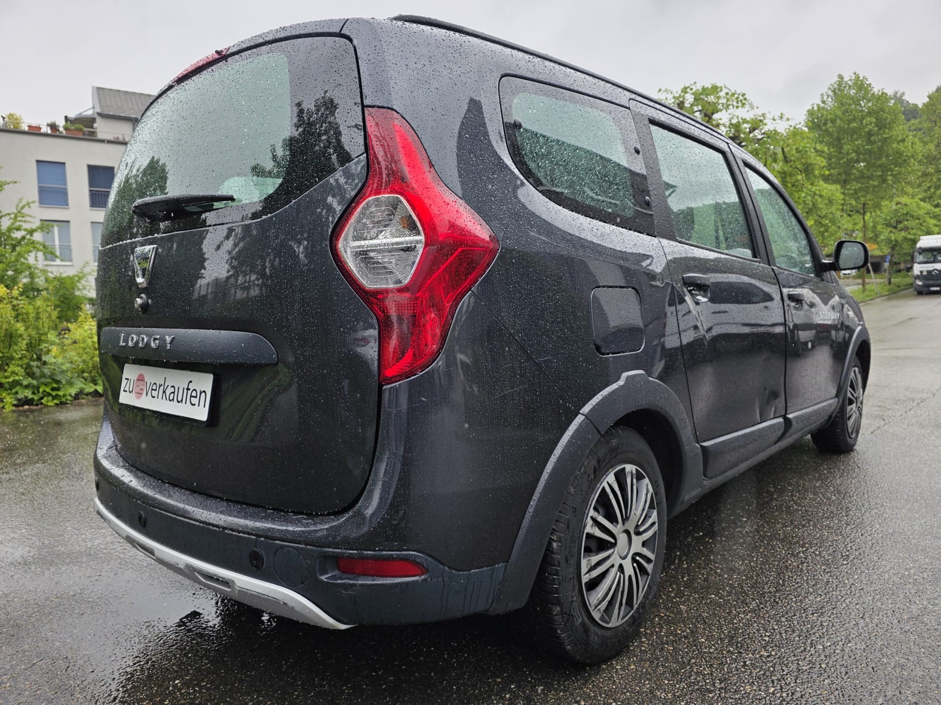 DACIA Lodgy 1.2 Turbo Ambiance 7PL-image-3