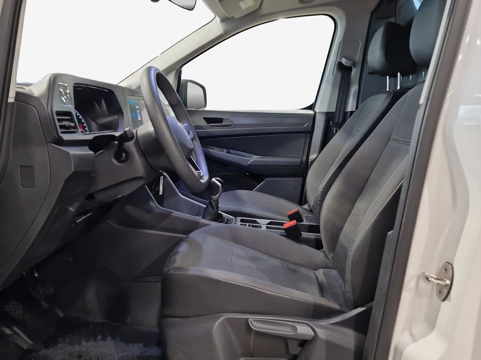 VW Caddy Cargo 2.0TDI-image-7