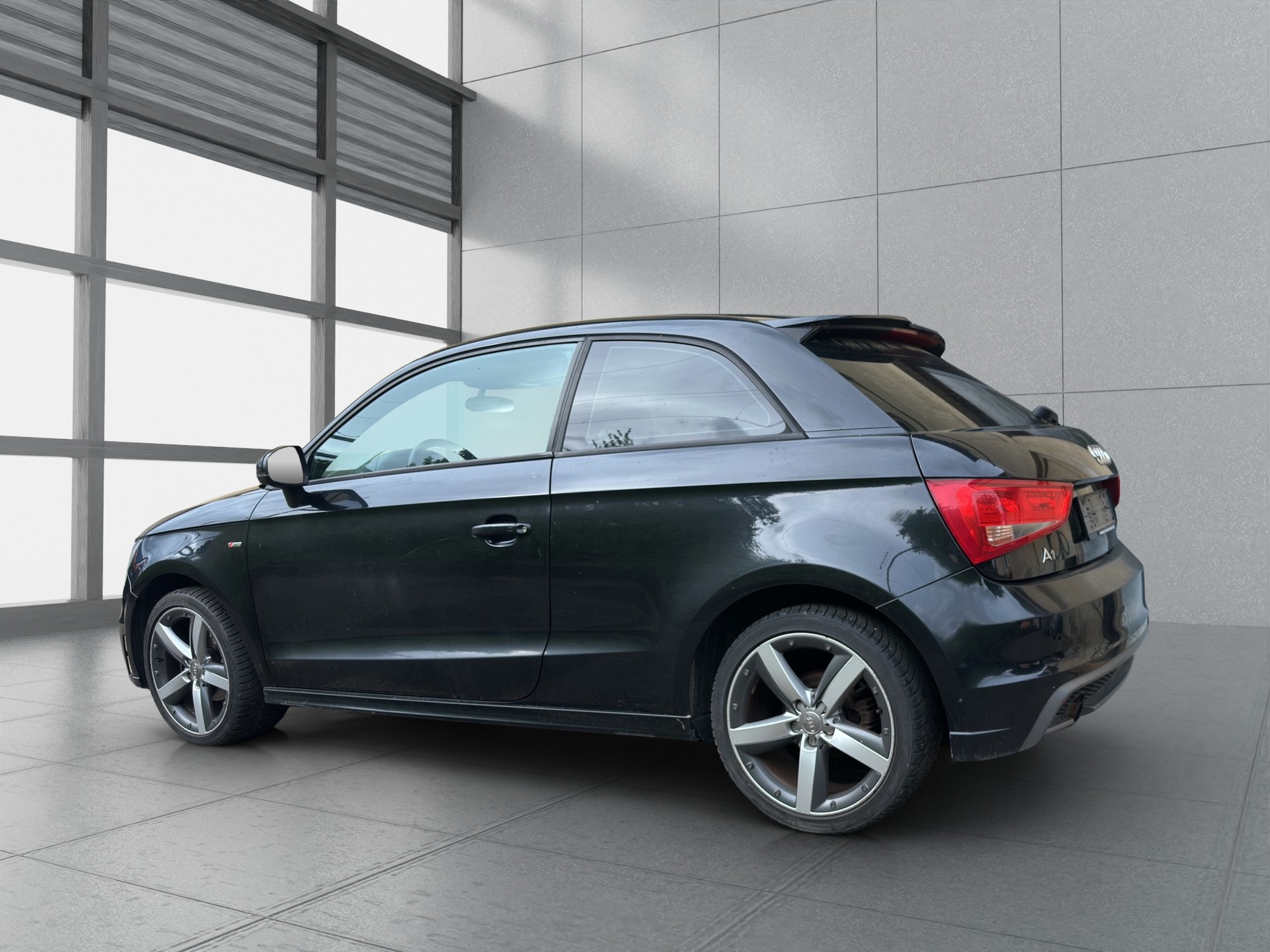 AUDI A1 1.2 TFSI Attraction-image-3