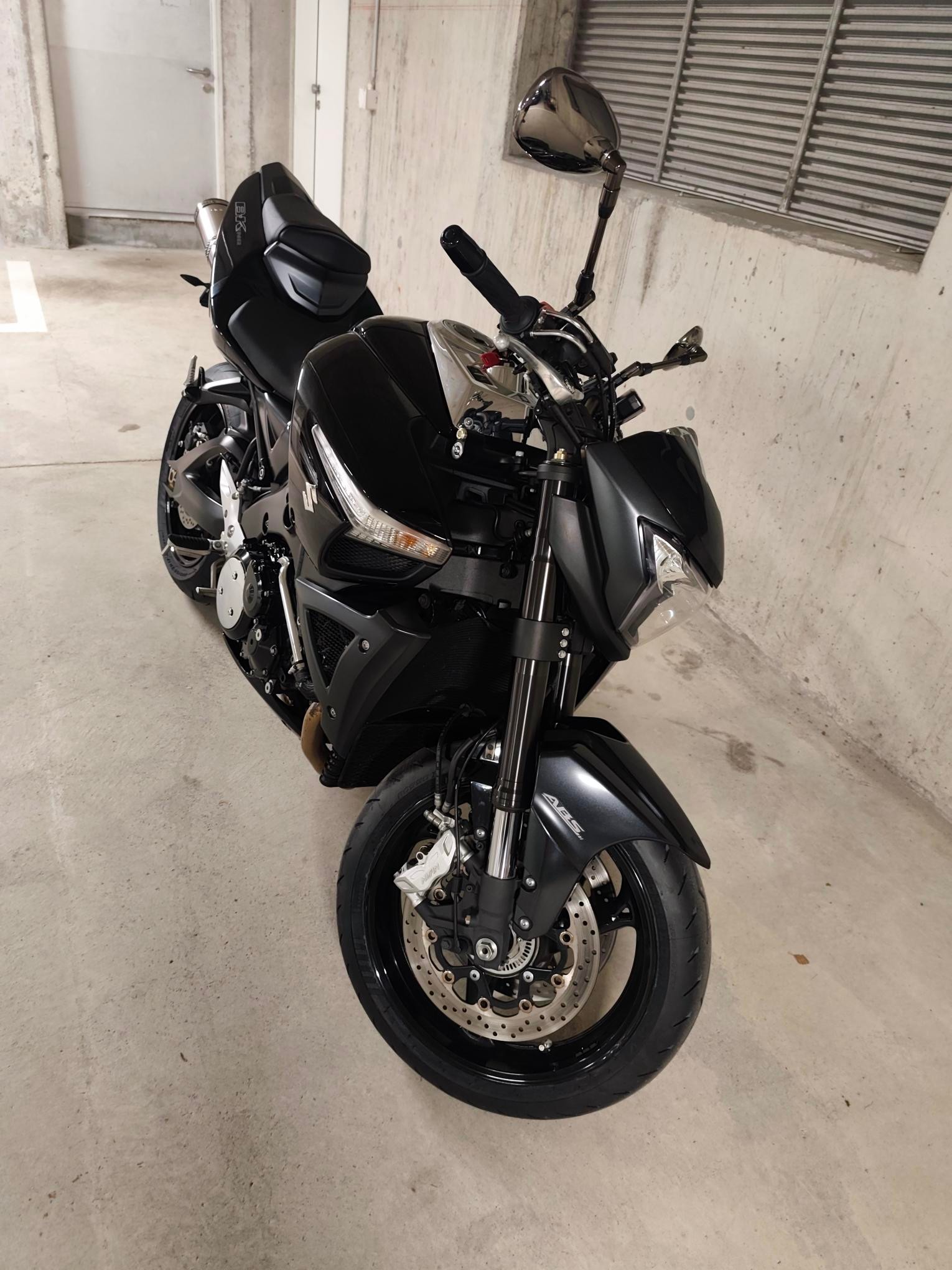 SUZUKI GSX 1300 B-King-image-4