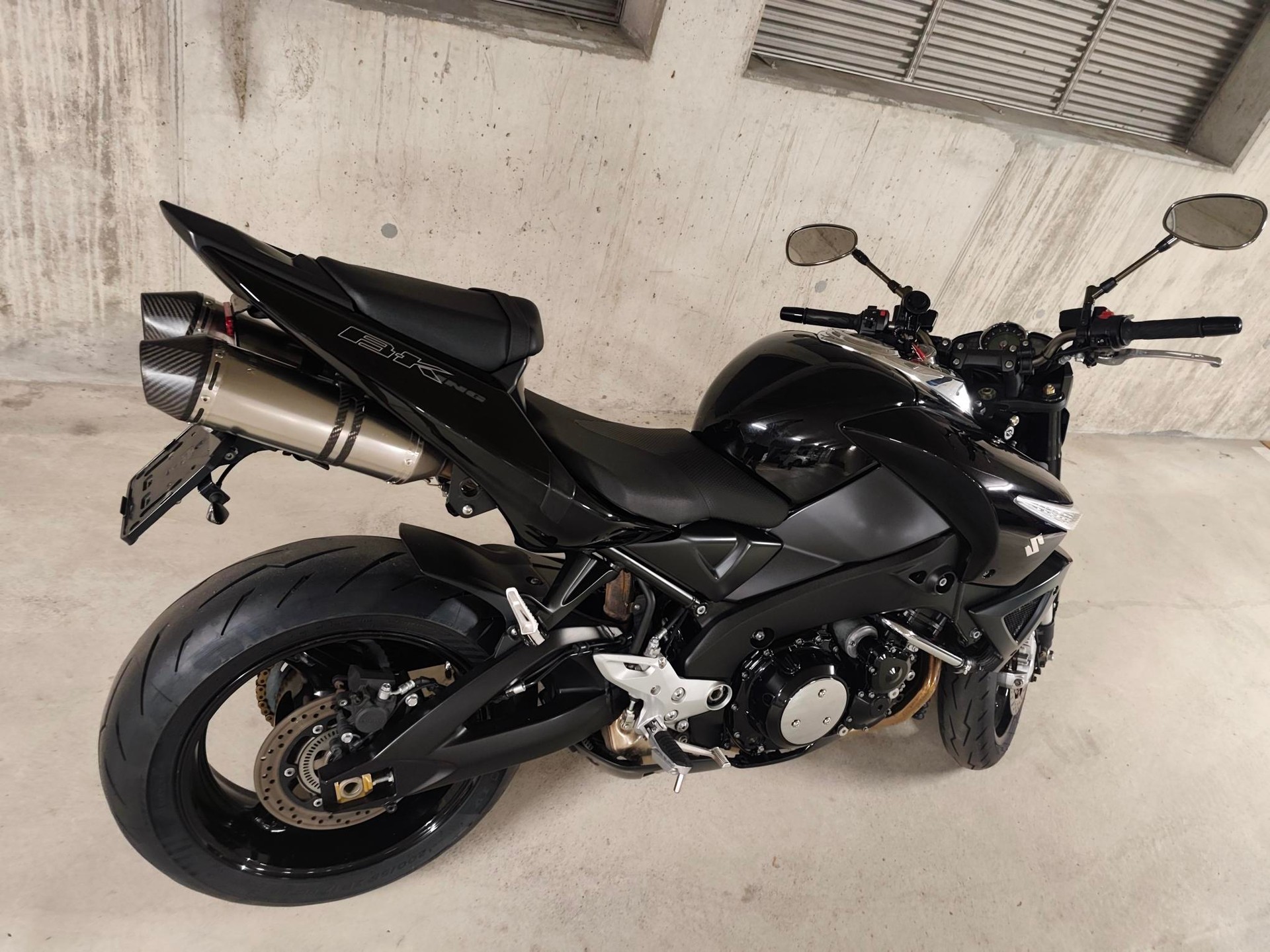 SUZUKI GSX 1300 B-King-image-1