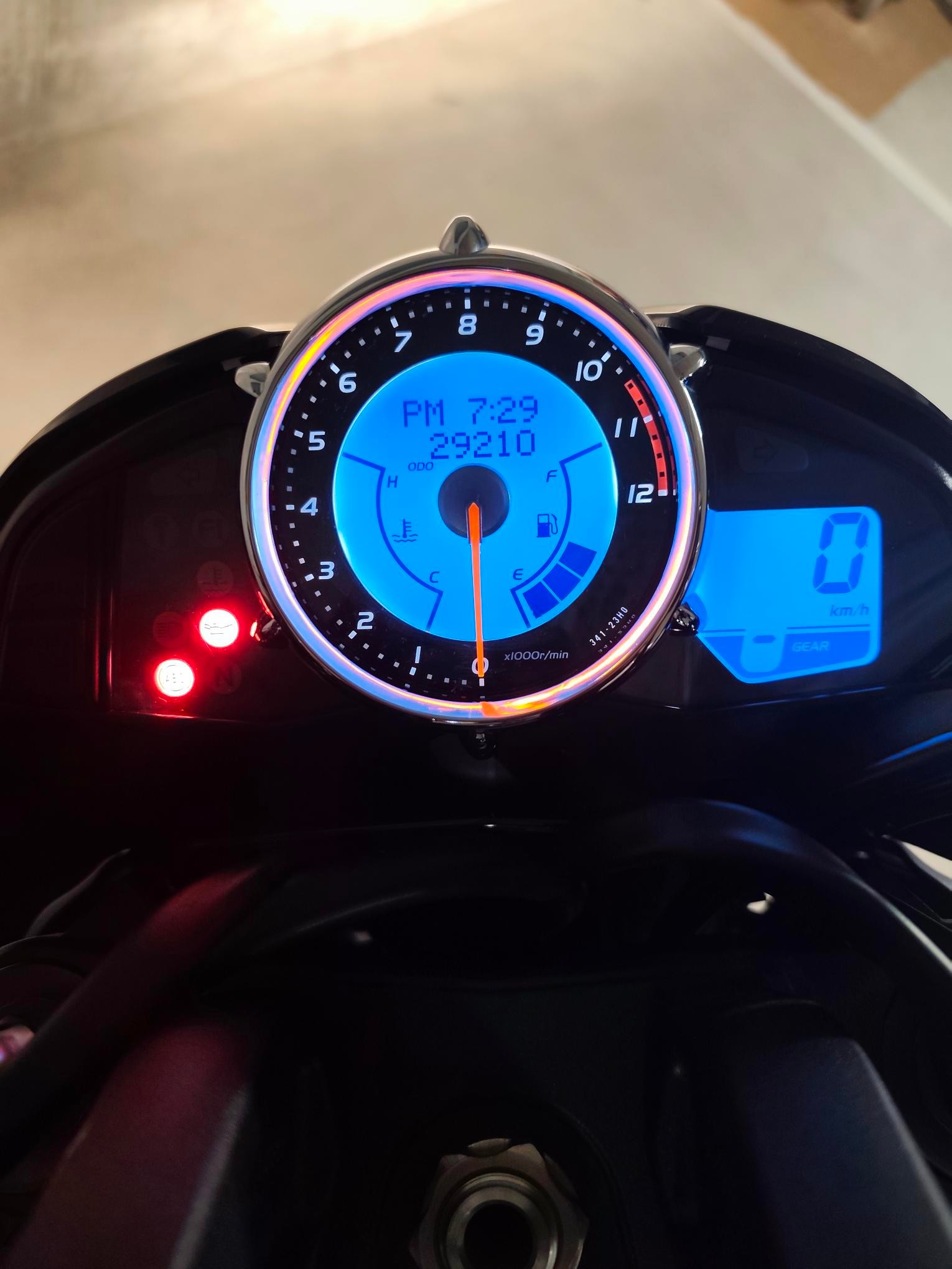 SUZUKI GSX 1300 B-King-image-2