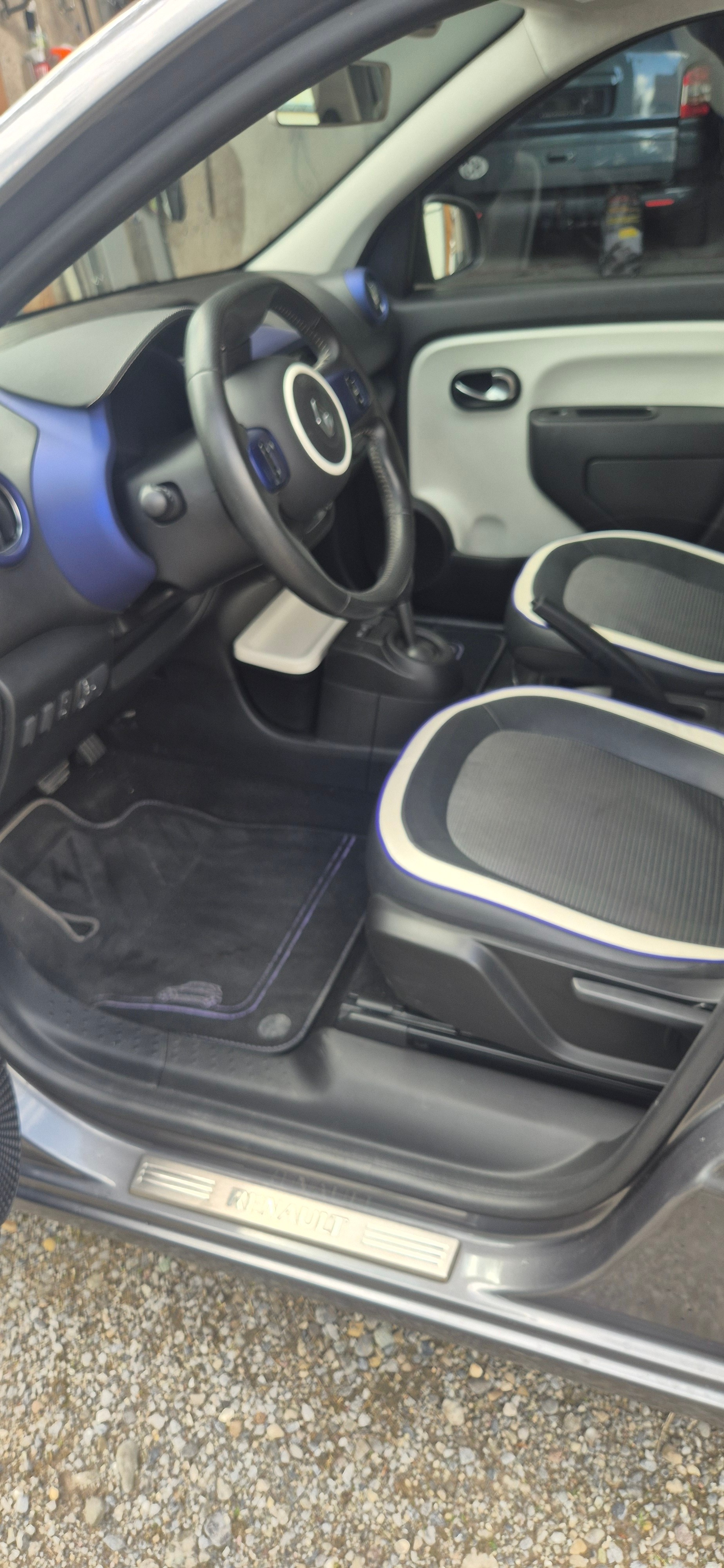 RENAULT Design Edition 0.9 TCe 90 Iconic-image-9