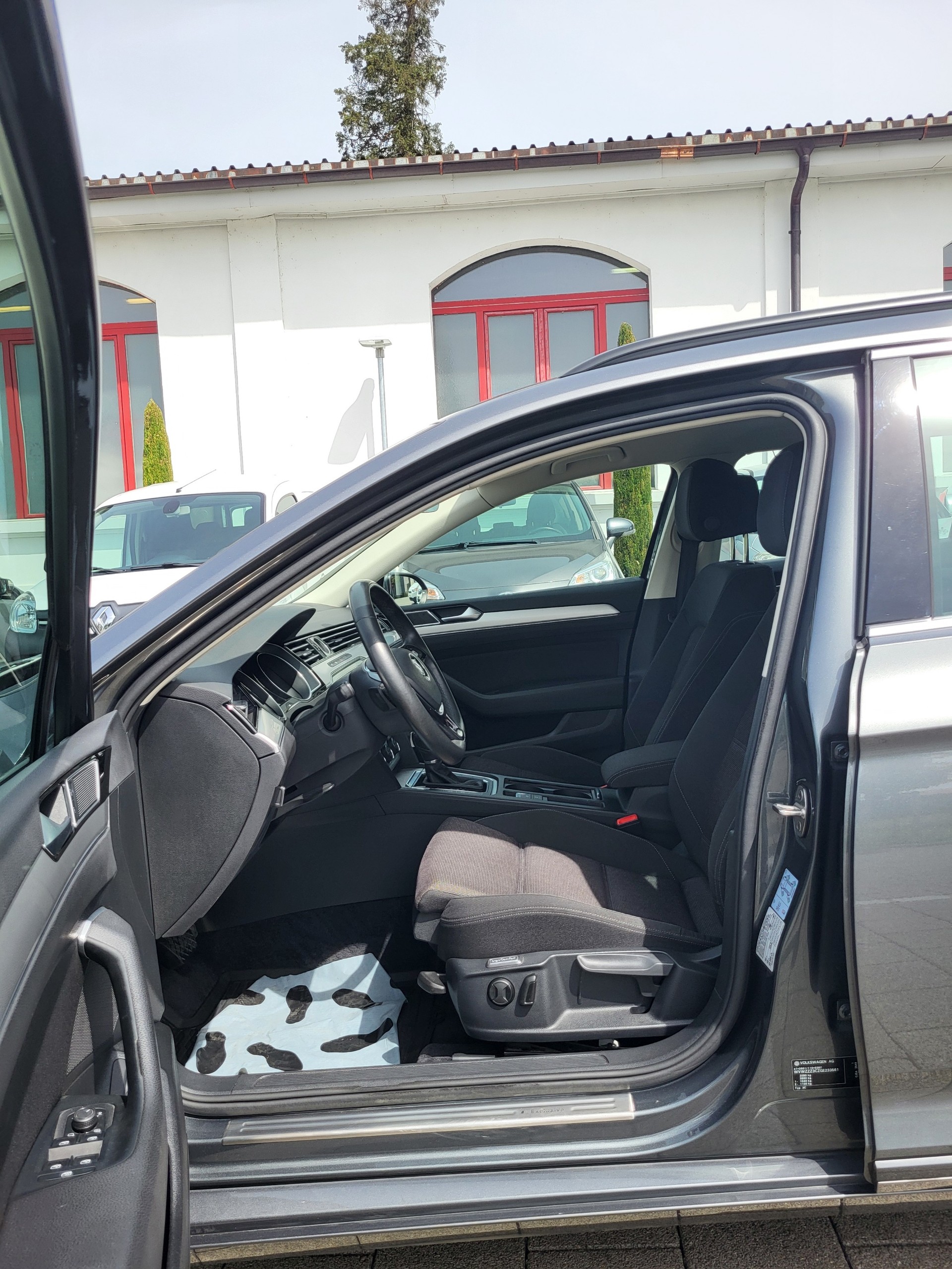 VW Passat Variant 1.8 TSI BMT Comfortline DSG-image-11