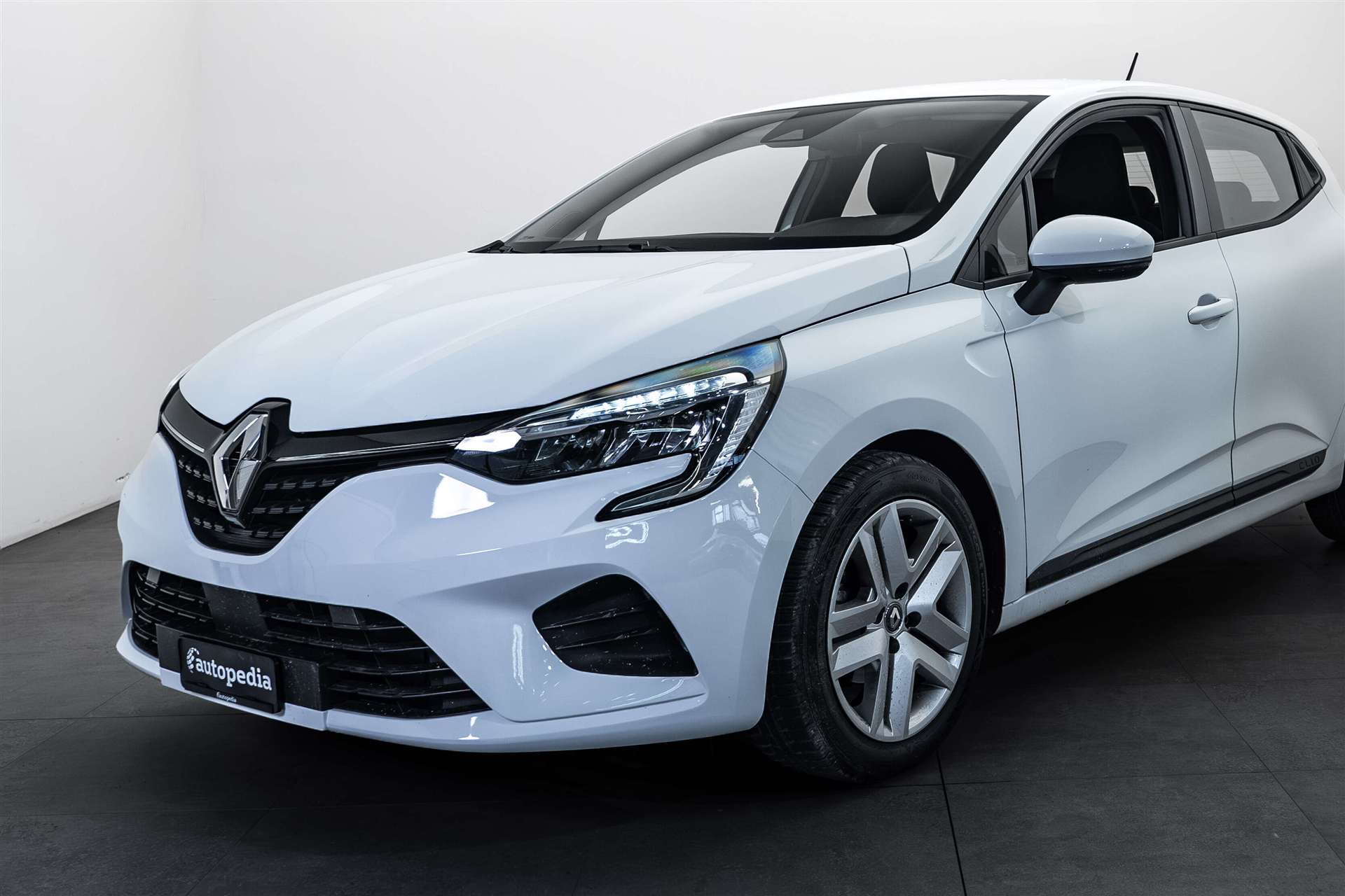 RENAULT Clio 1.0 Zen CVT Automat-showroom-element-1