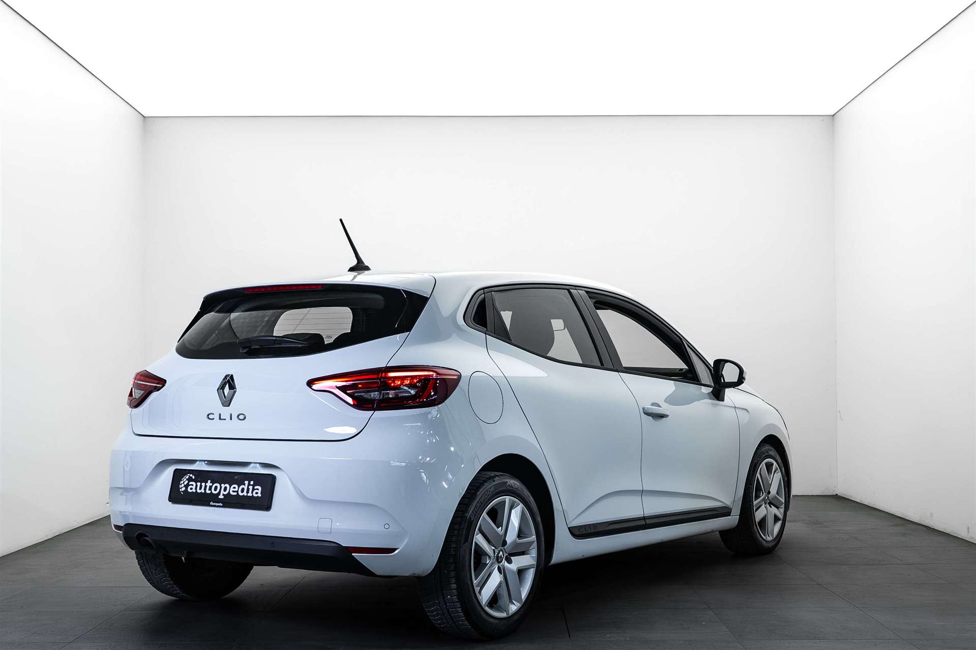 RENAULT Clio 1.0 Zen CVT Automat-showroom-element-2