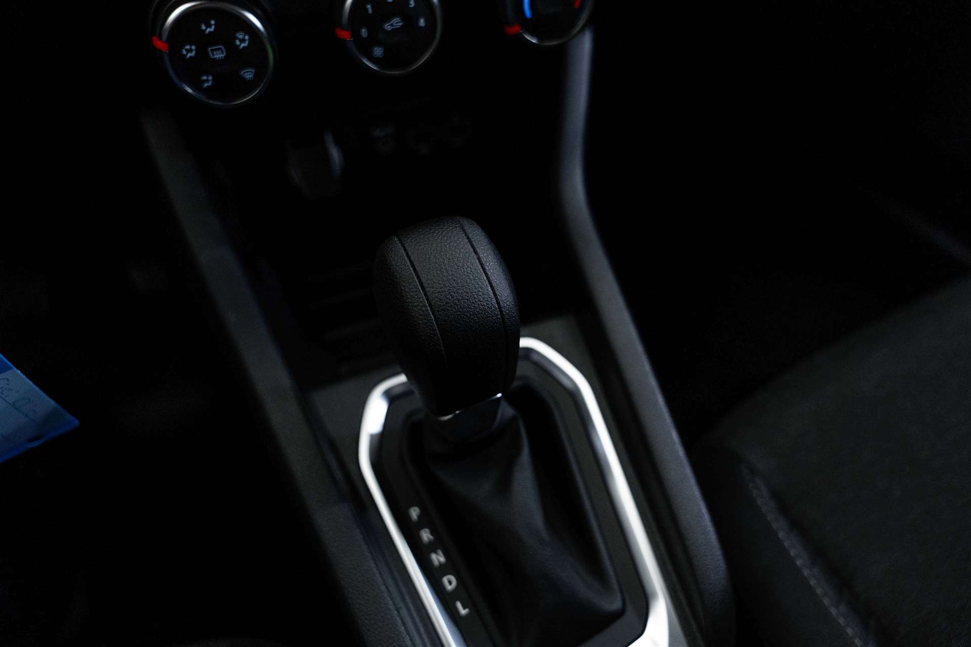 RENAULT Clio 1.0 Zen CVT Automat-image-23
