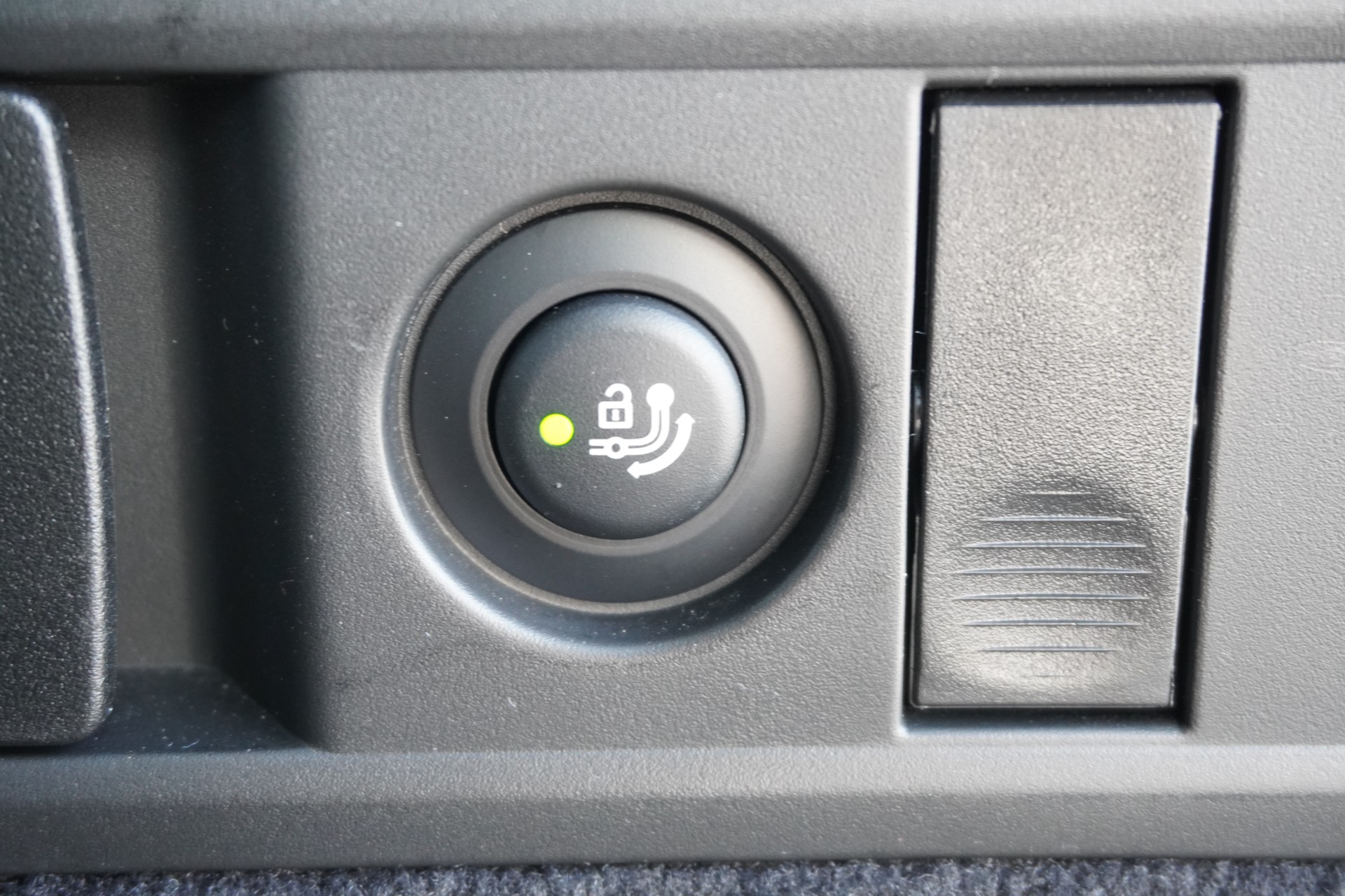 BMW X5 xDrive 48V 40i M Sport Pro Steptronic-image-13
