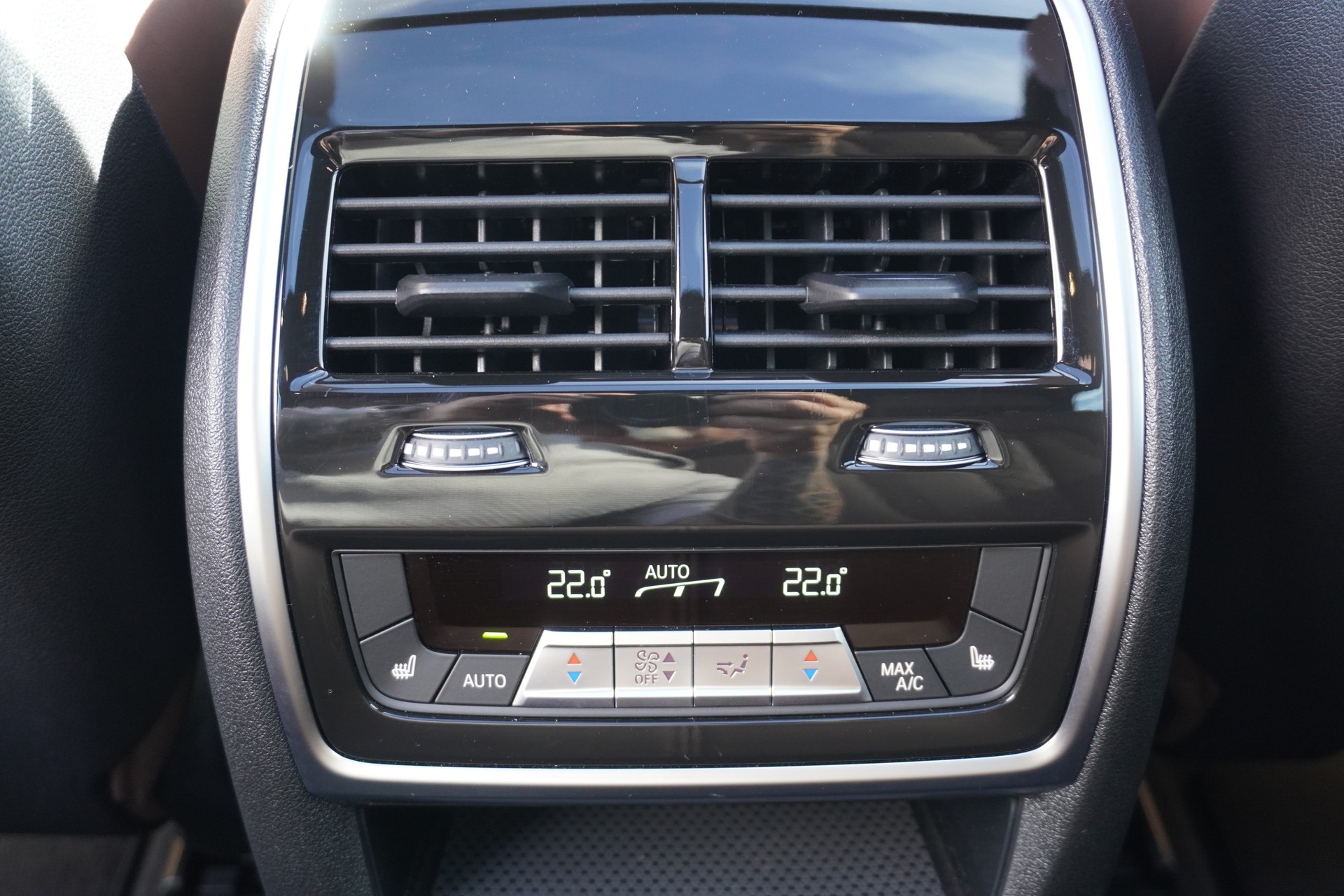 BMW X5 xDrive 48V 40i M Sport Pro Steptronic-image-24