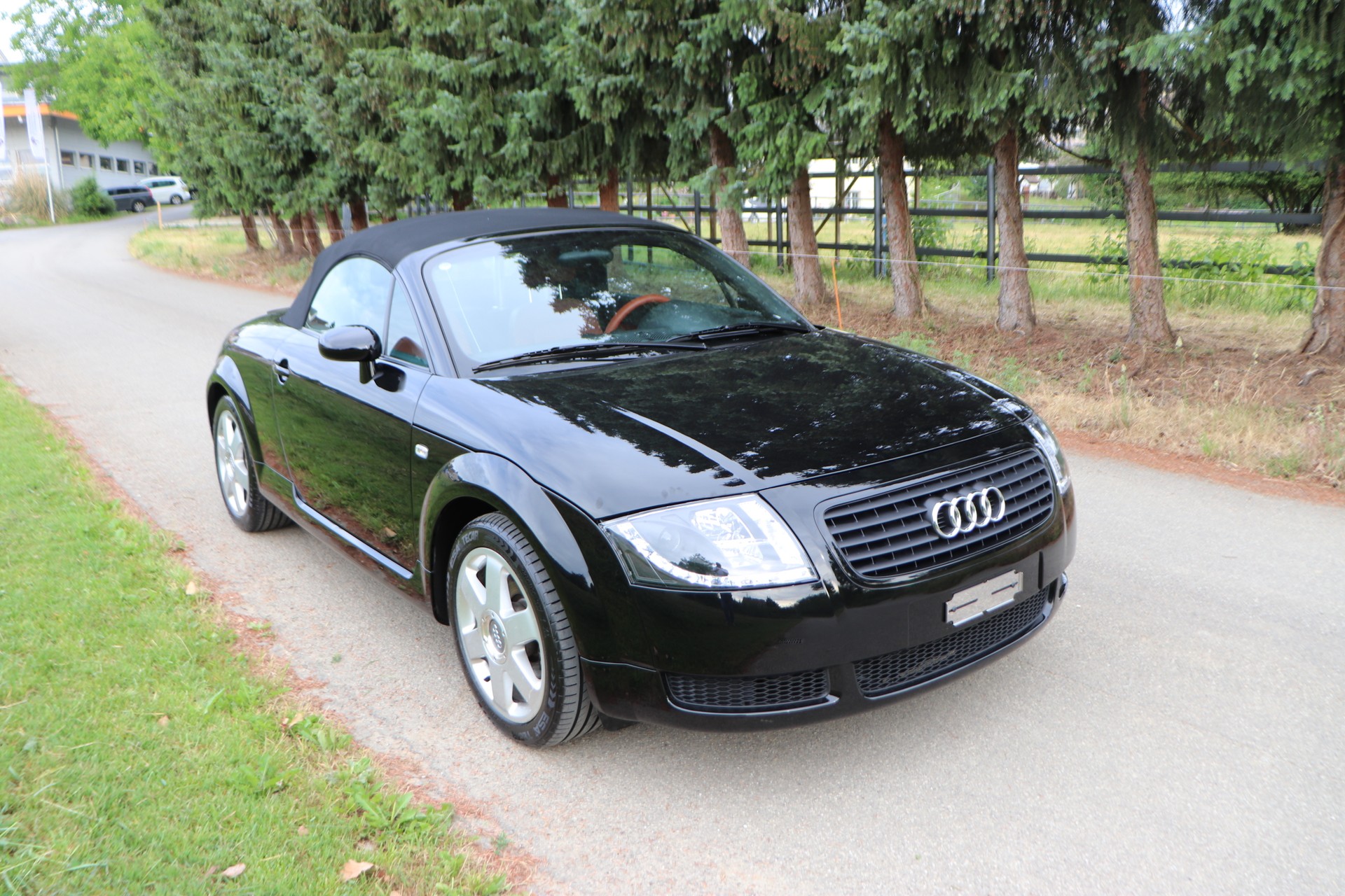 AUDI 1.8 20V Turbo 180 ESP-image-1
