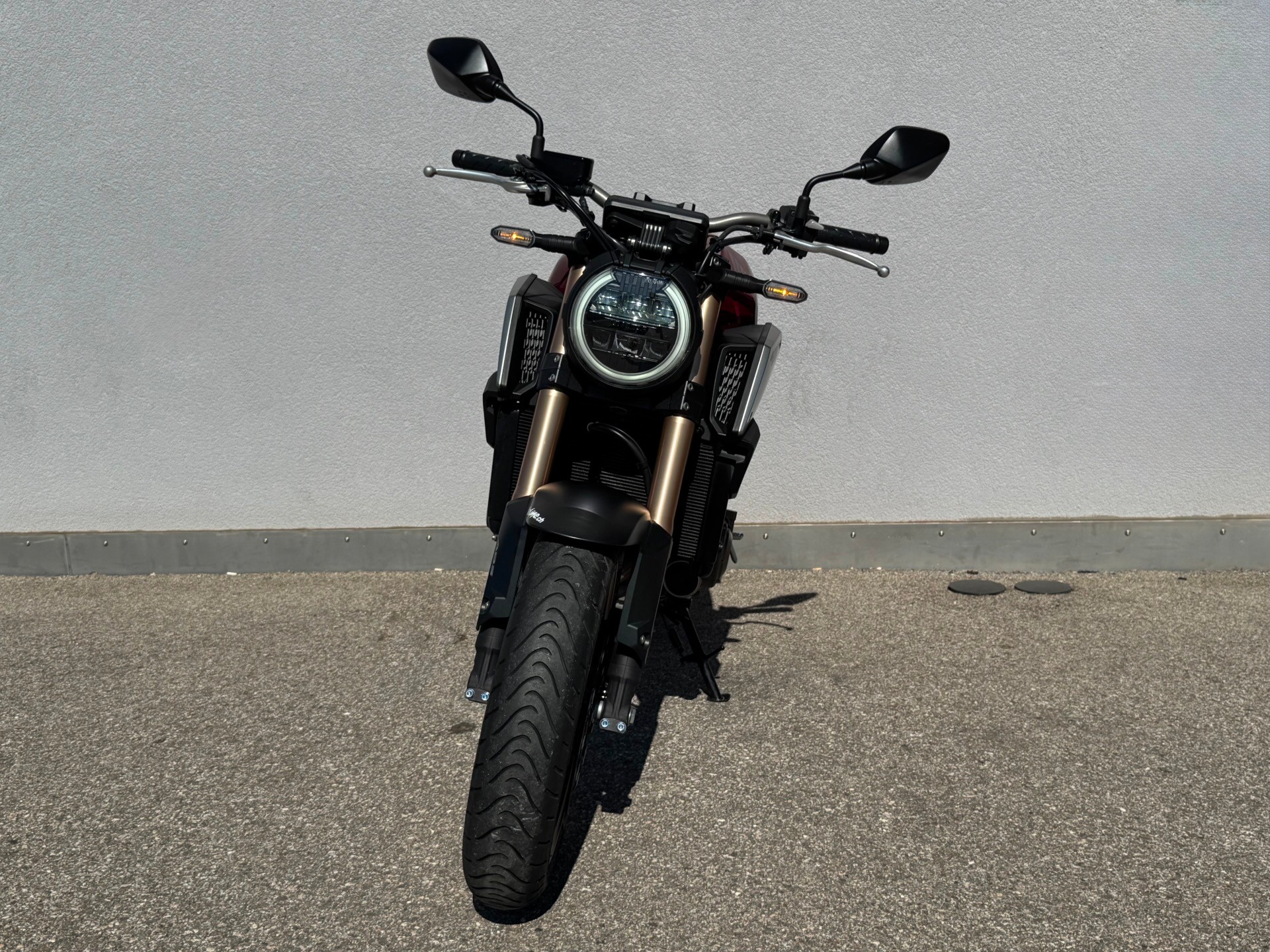 HONDA CB 650 R ABS-showroom-element-3