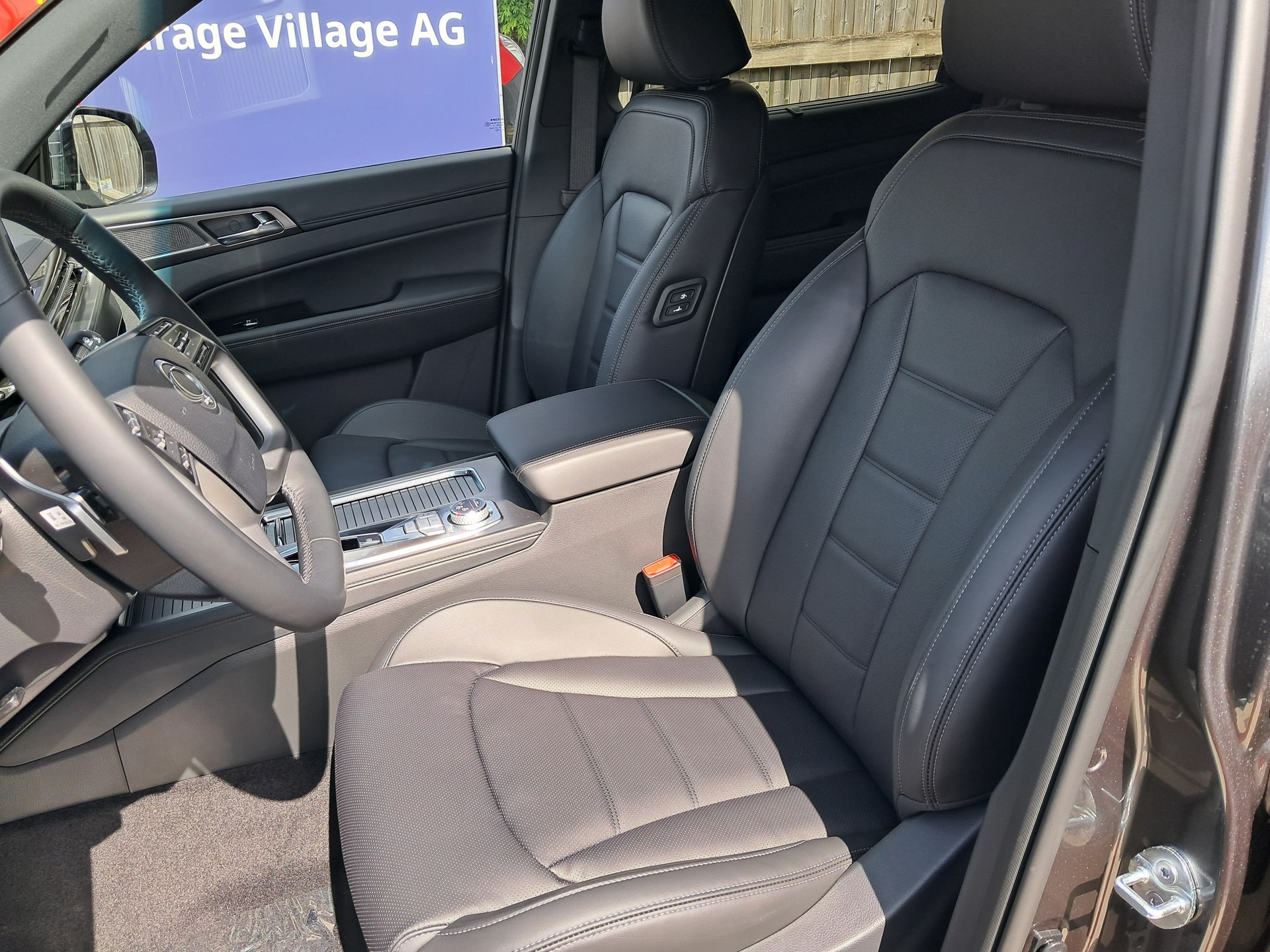 KGM-SsangYong Rexton 2.2 CRDi Titanium 4WD AT-image-5