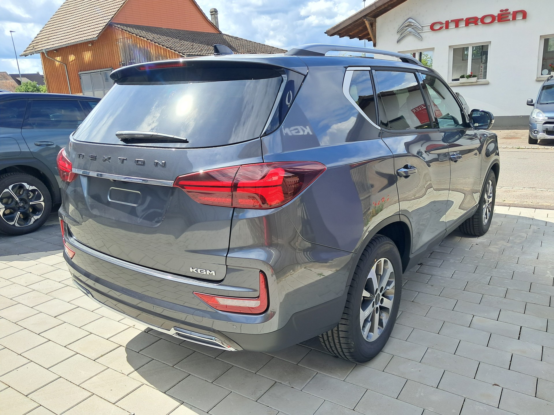 KGM-SsangYong Rexton 2.2 CRDi Titanium 4WD AT-showroom-element-2