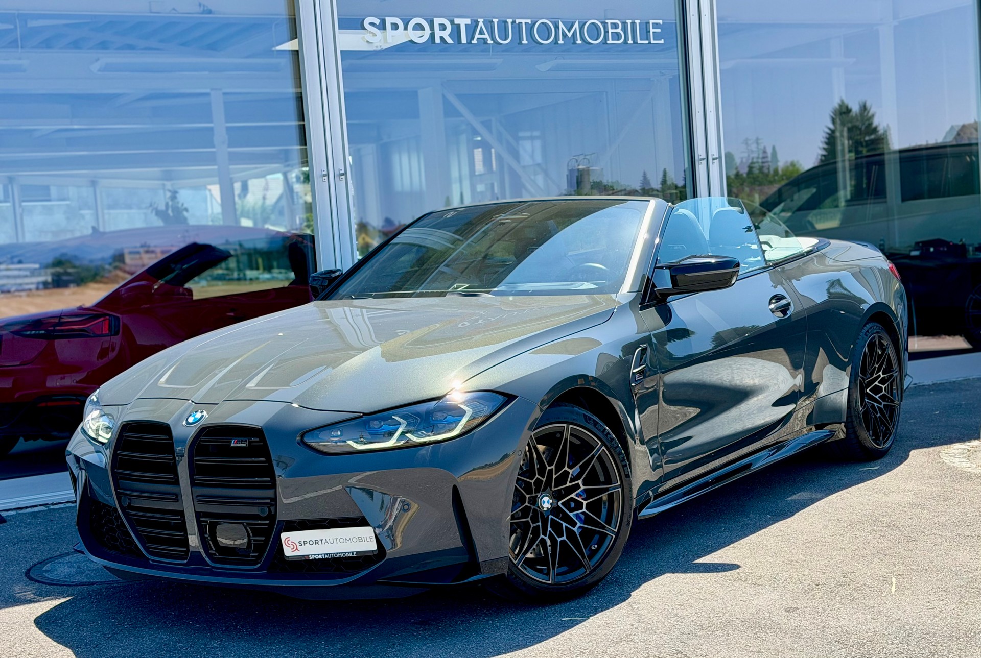 BMW M4 Cabrio Competition M xDrive *CH Fahrzeug - 4 Jahre / 200'000km Garantie & Gratis Service*-showroom-element-2