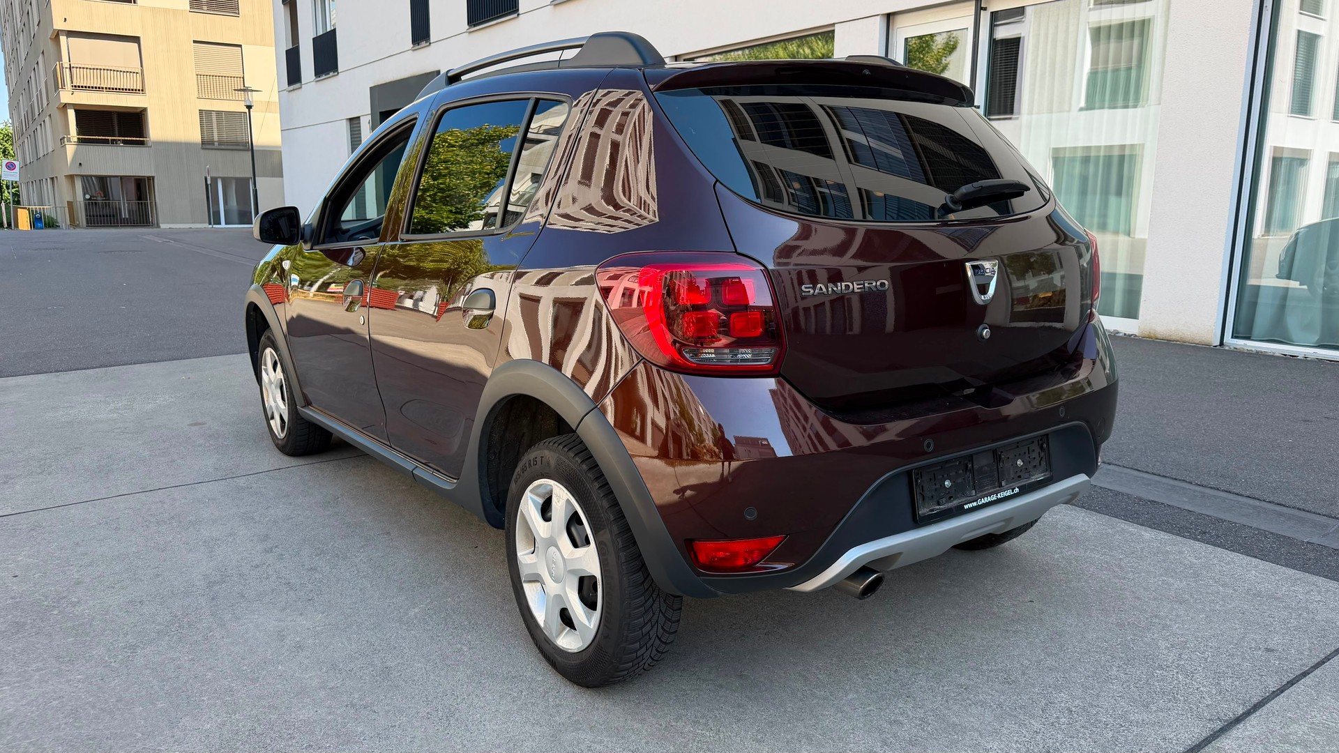 DACIA Sandero Tce 90 Stepway-showroom-element-2