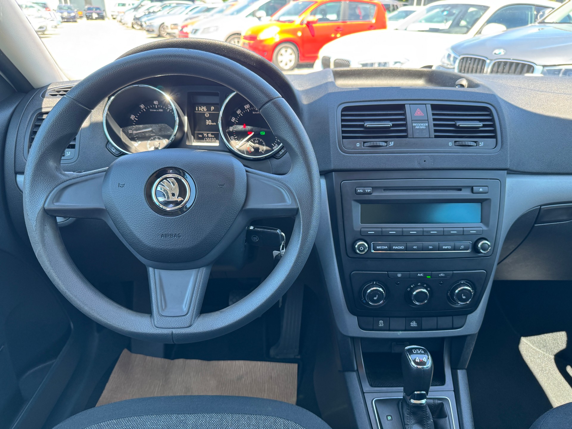 SKODA Yeti 1.8 TSI Active 4x4 DSG-image-5